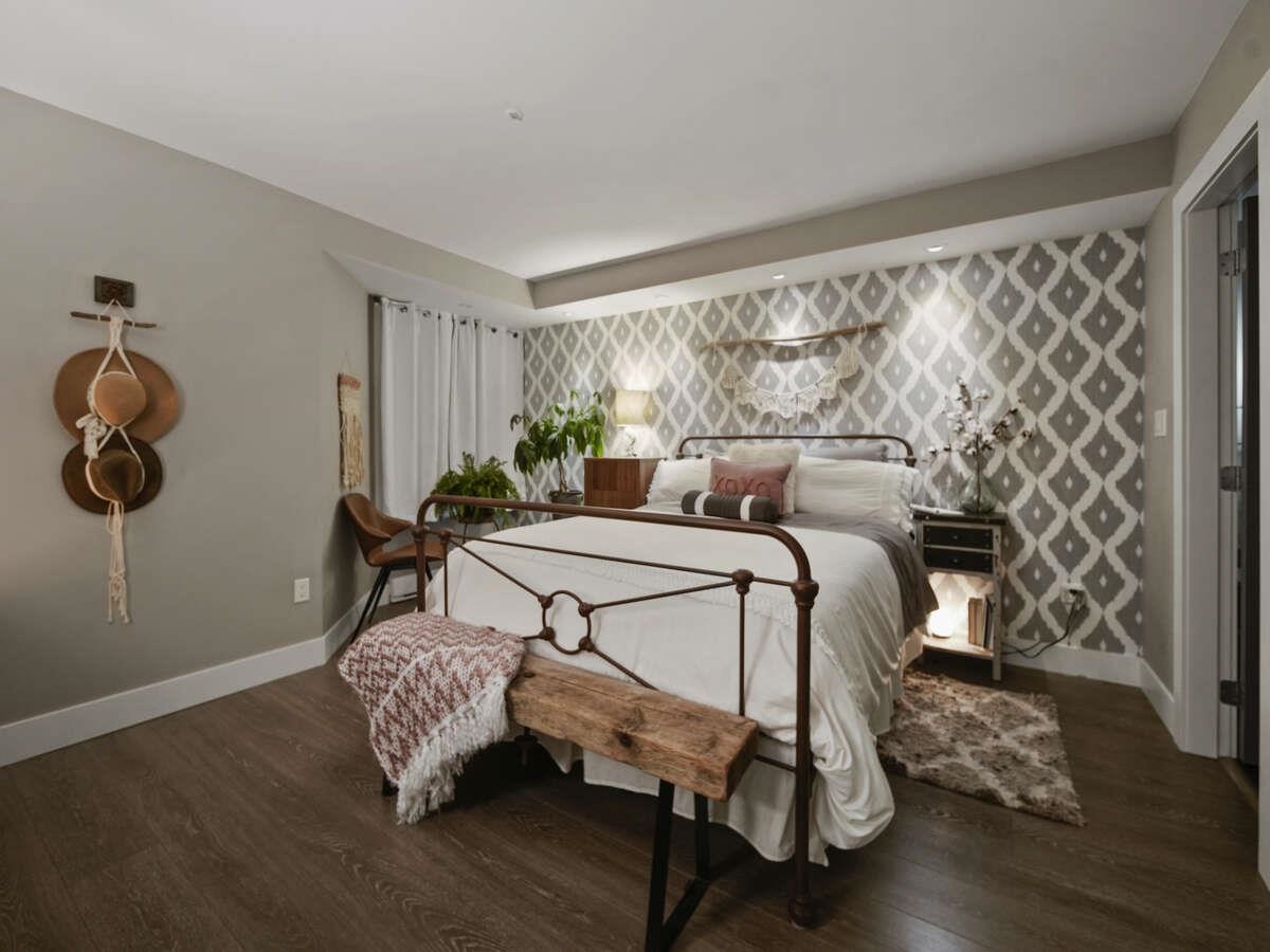 202 2250 Marine Drive - MLS&reg; # R3124031