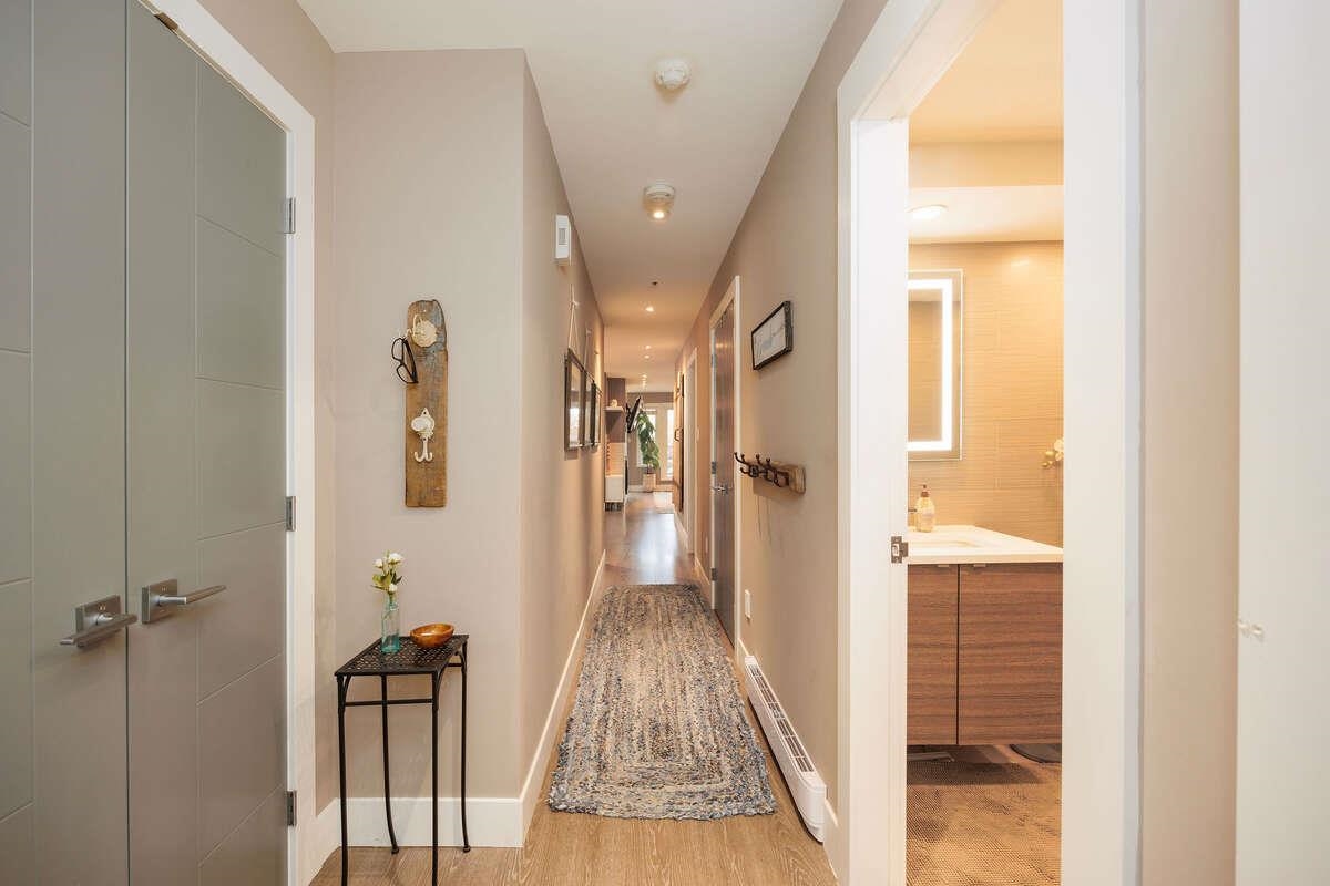 202 2250 Marine Drive - MLS&reg; # R3124031