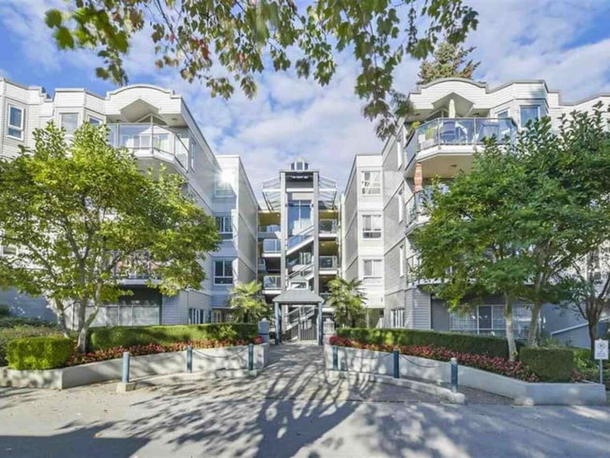 202 2250 Marine Drive - MLS&reg; # R3124031