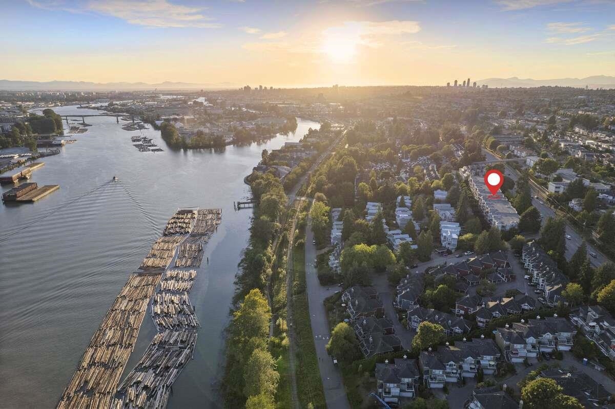 202 2250 Marine Drive - MLS&reg; # R3124031
