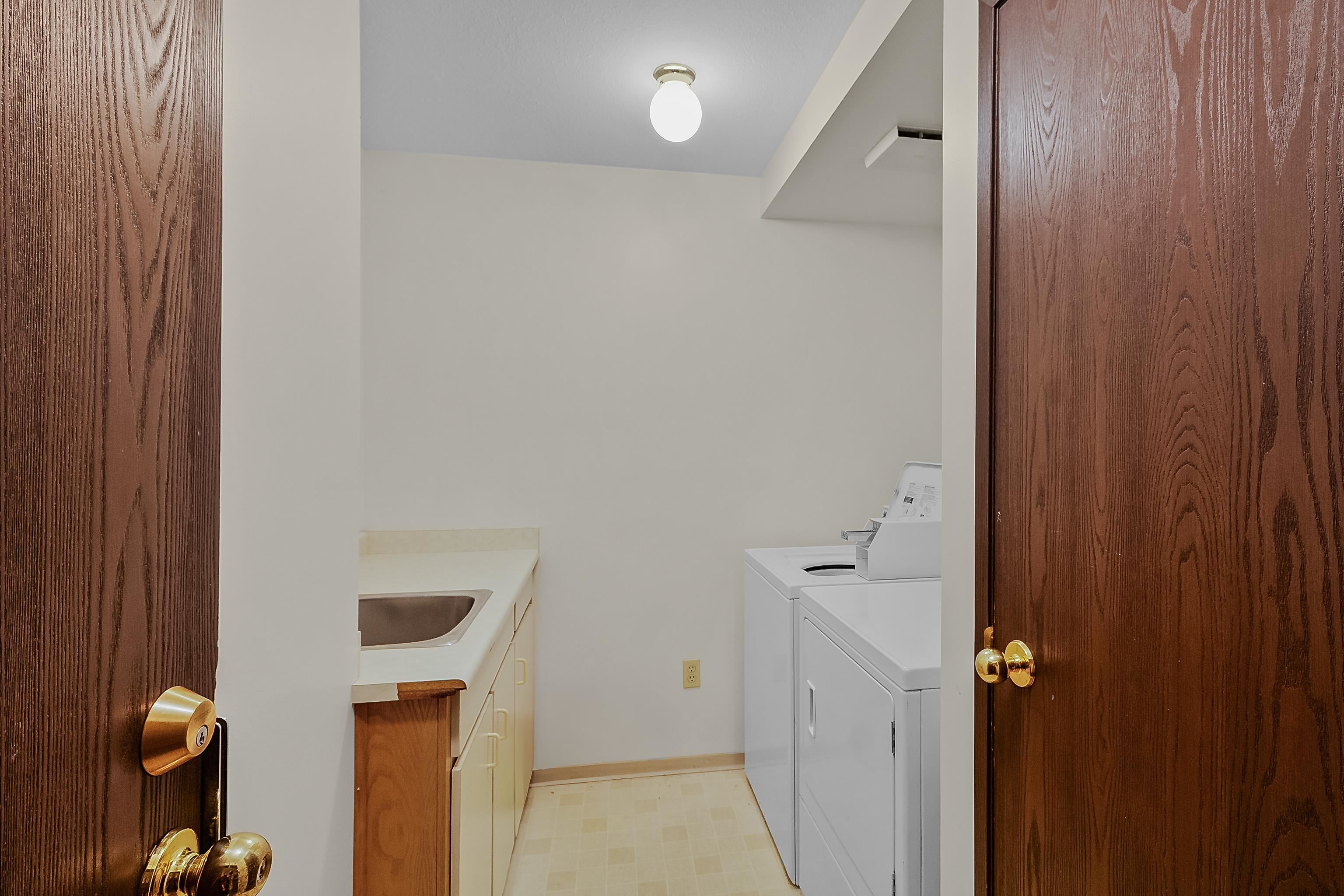 303 458 44th Avenue - MLS&reg; # R3124188