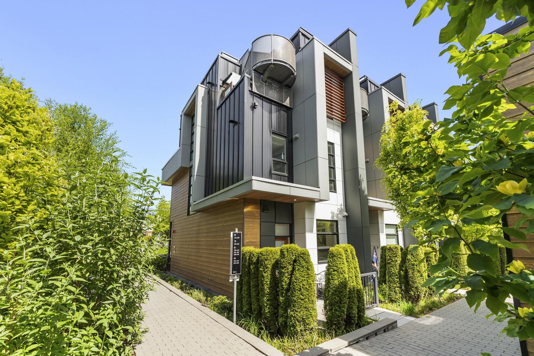 153 2060 Curling Road - MLS&reg; # R3124607
