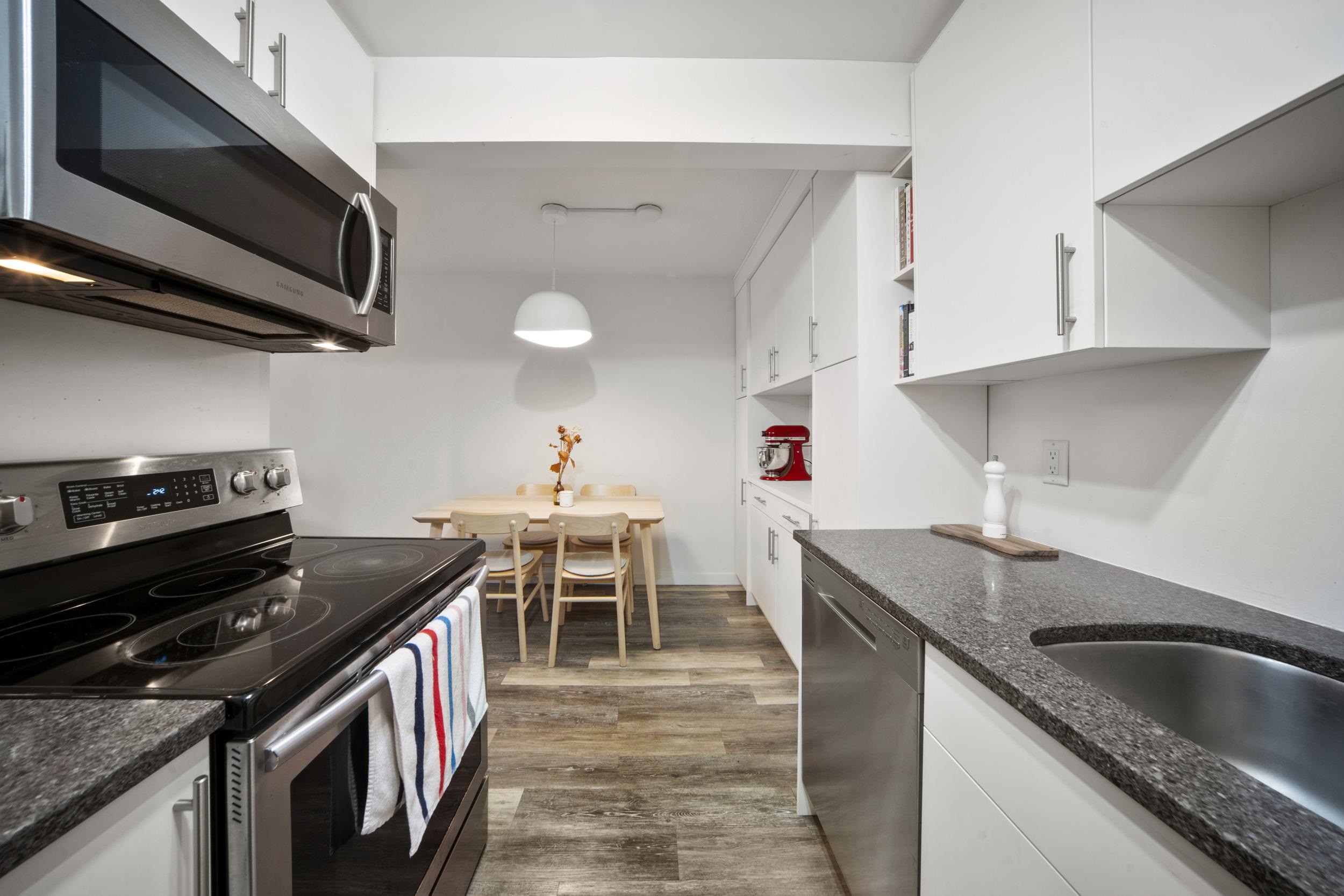 209 975 13th Avenue - MLS&reg; # R3124828