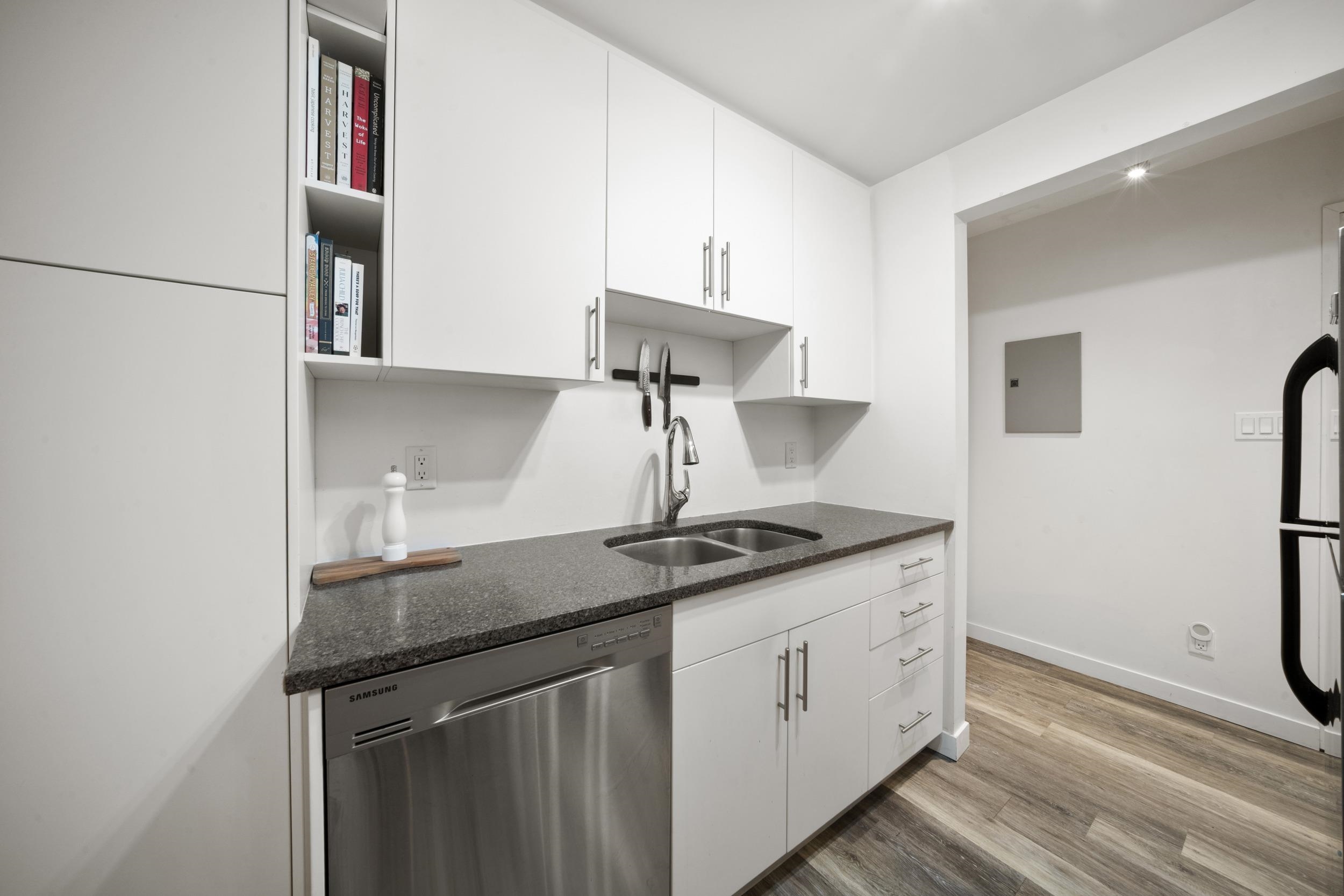 209 975 13th Avenue - MLS&reg; # R3124828
