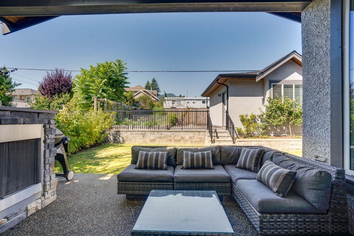  738 13th Street - MLS&reg; # R3125039