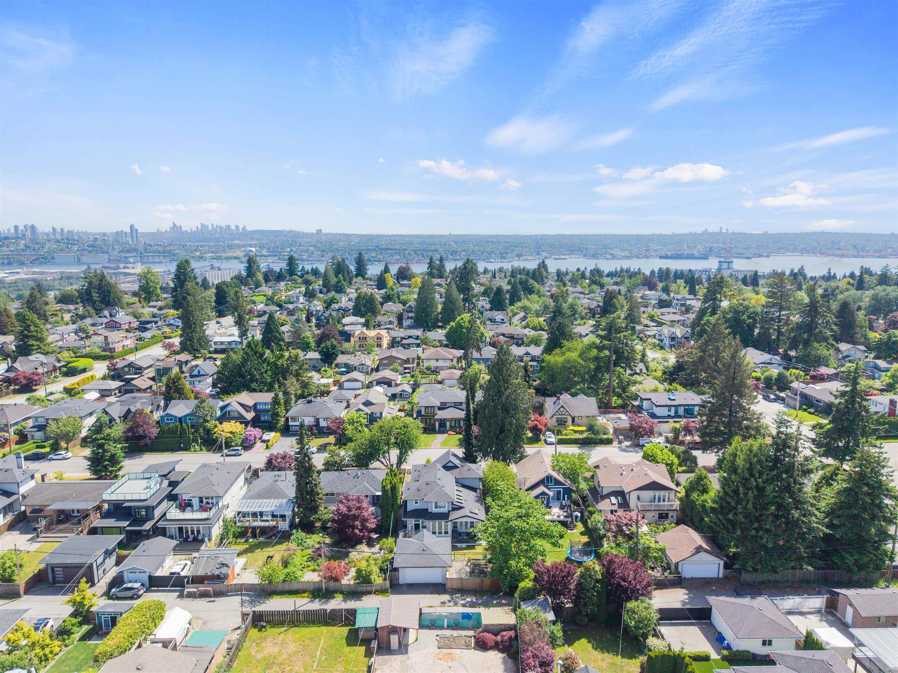  738 13th Street - MLS&reg; # R3125039