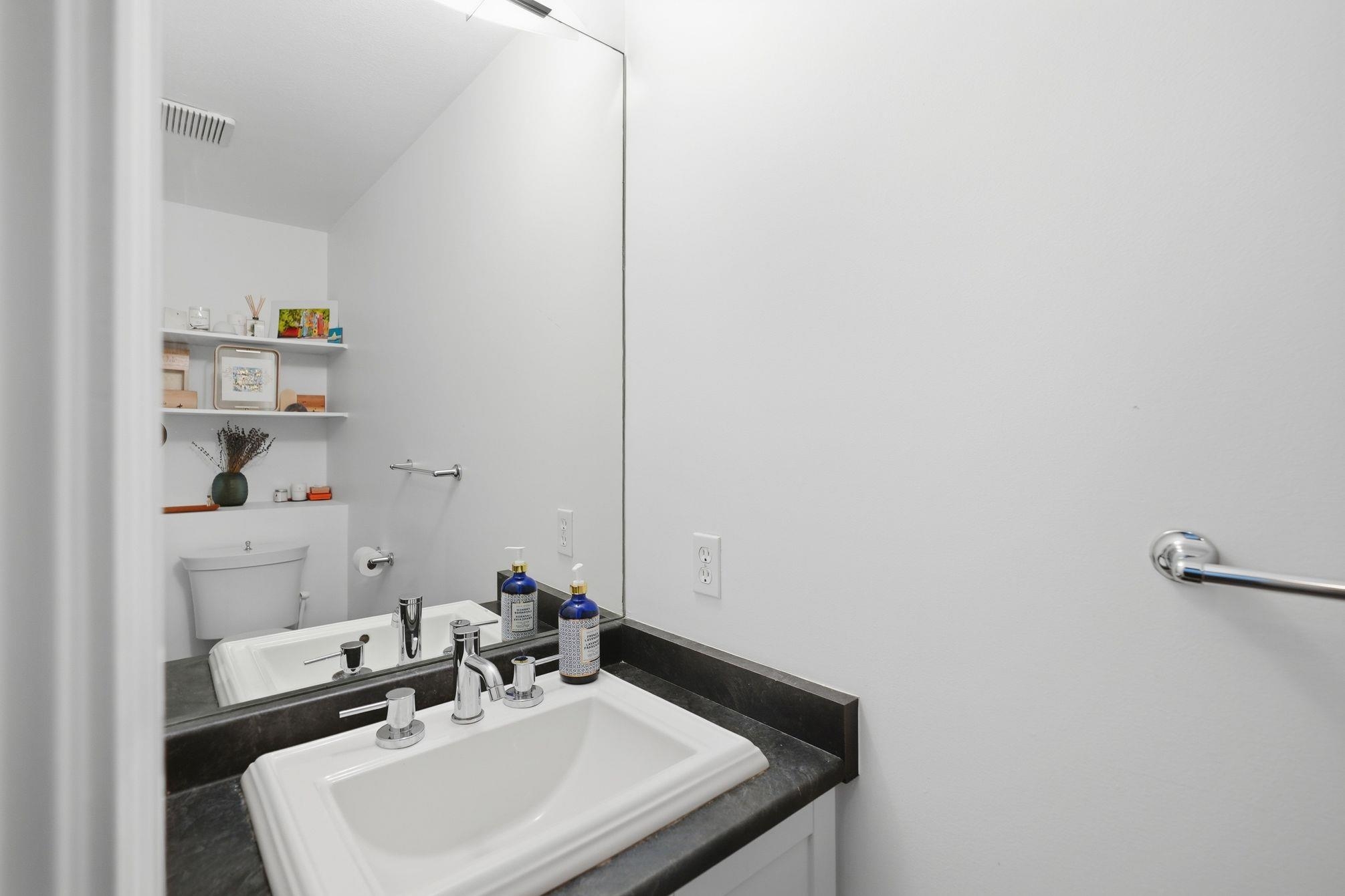  2510 4th Avenue - MLS&reg; # R3125219