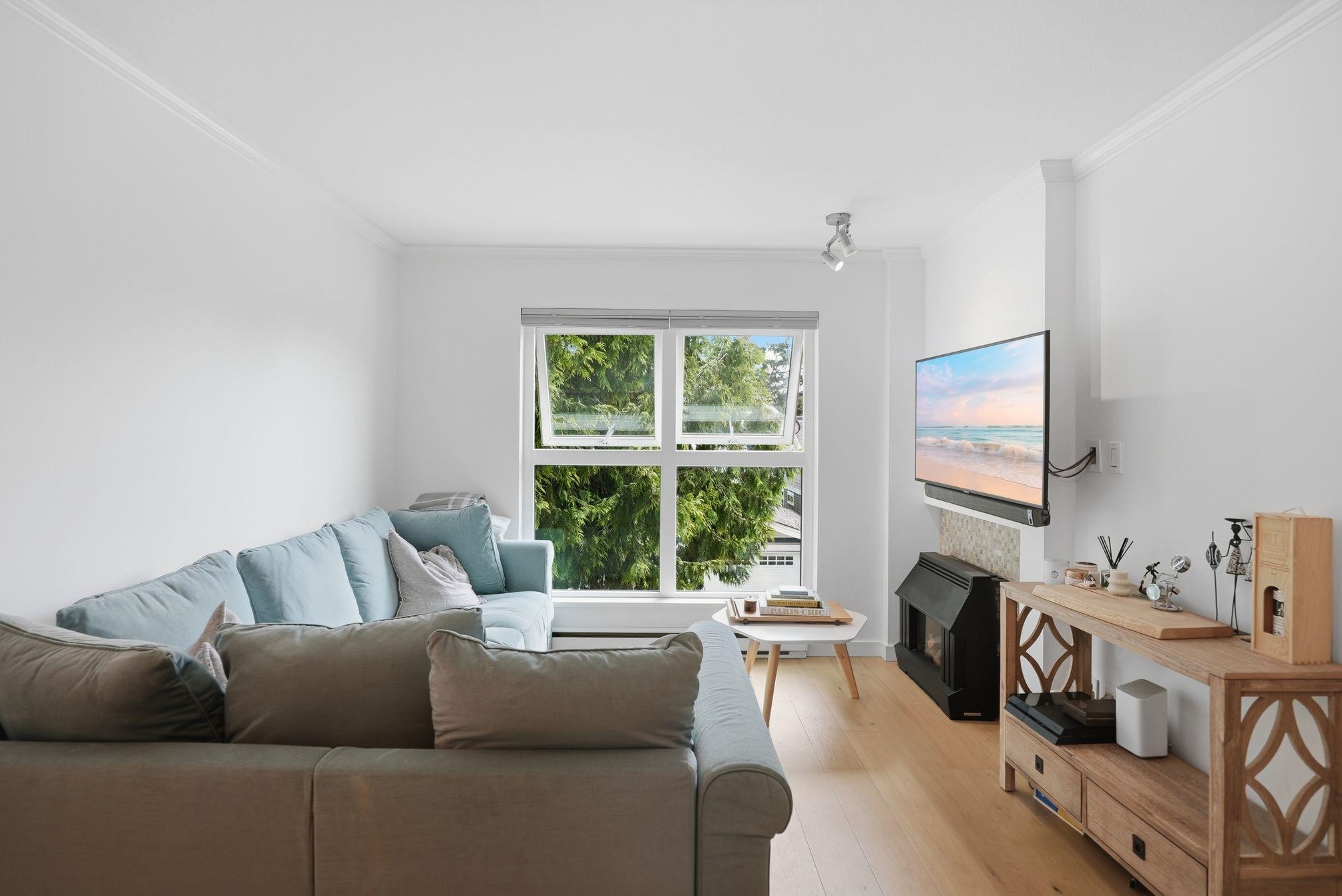  2510 4th Avenue - MLS&reg; # R3125219