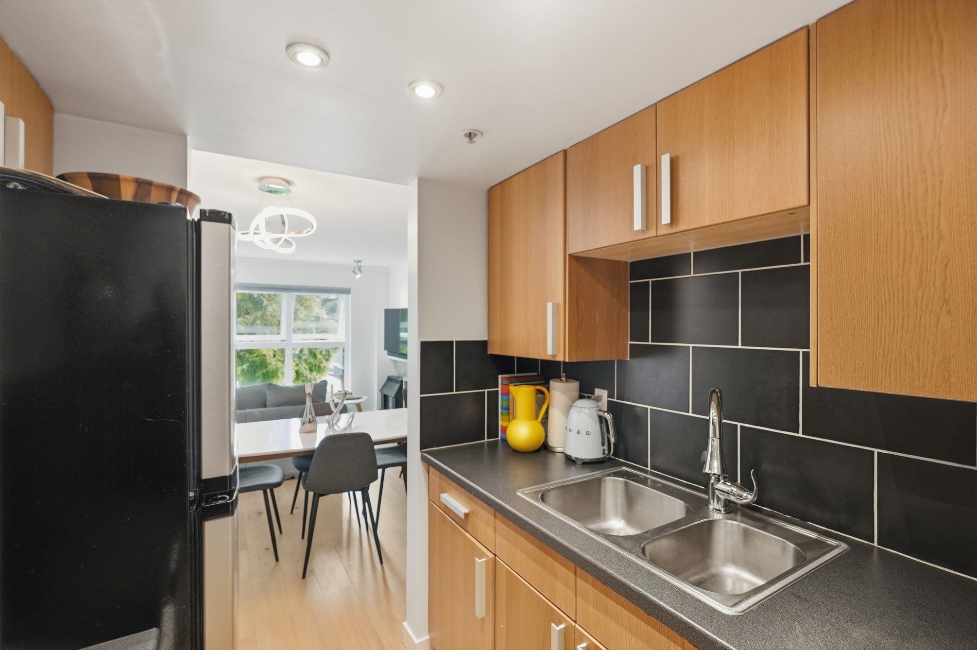  2510 4th Avenue - MLS&reg; # R3125219