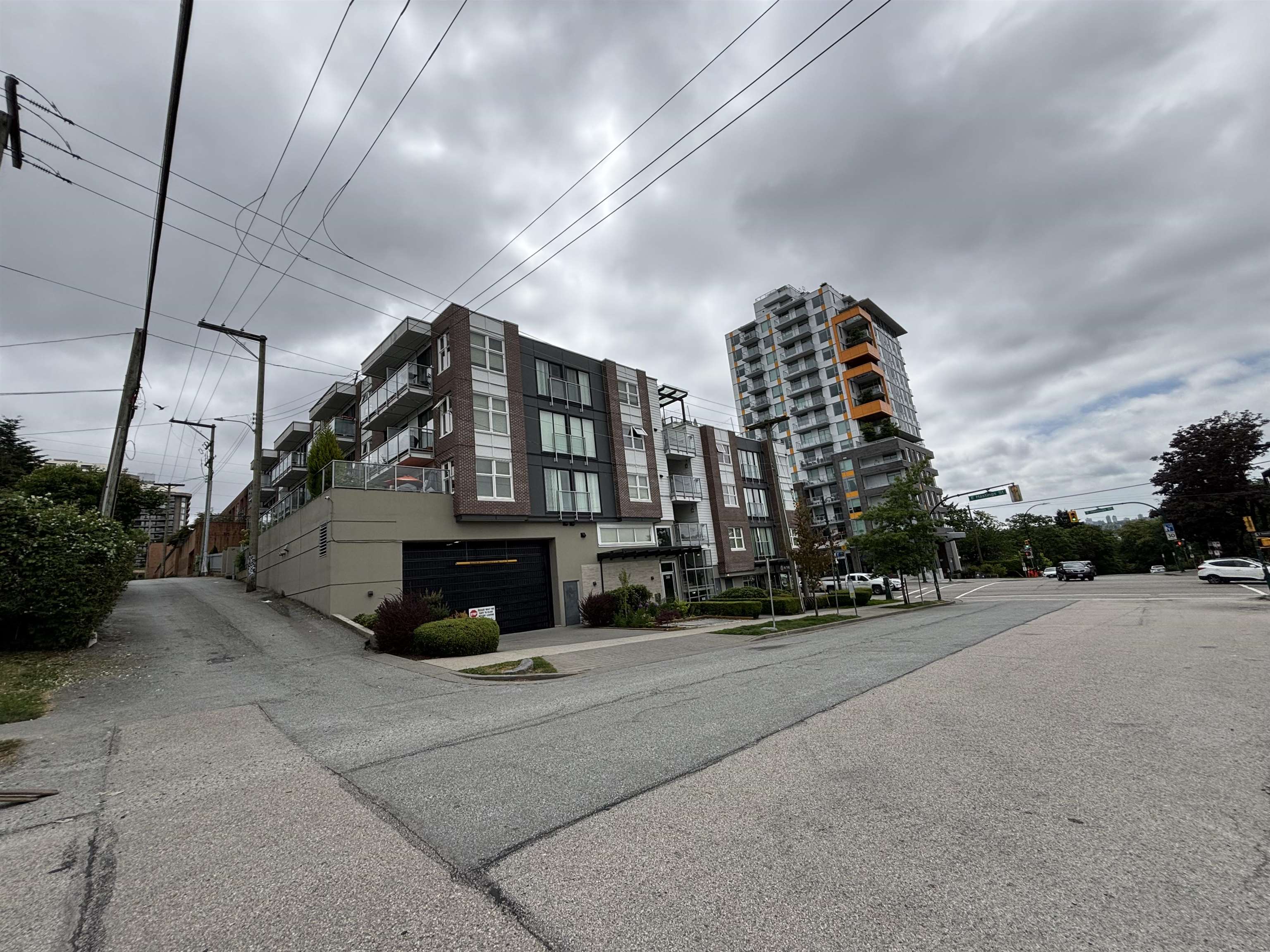 x10 388 Kootenay Street - MLS&reg; # R3125889