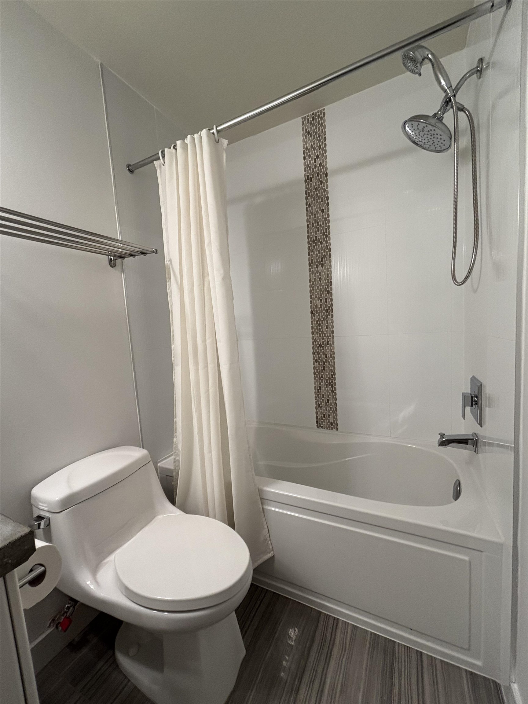 x10 388 Kootenay Street - MLS&reg; # R3125889