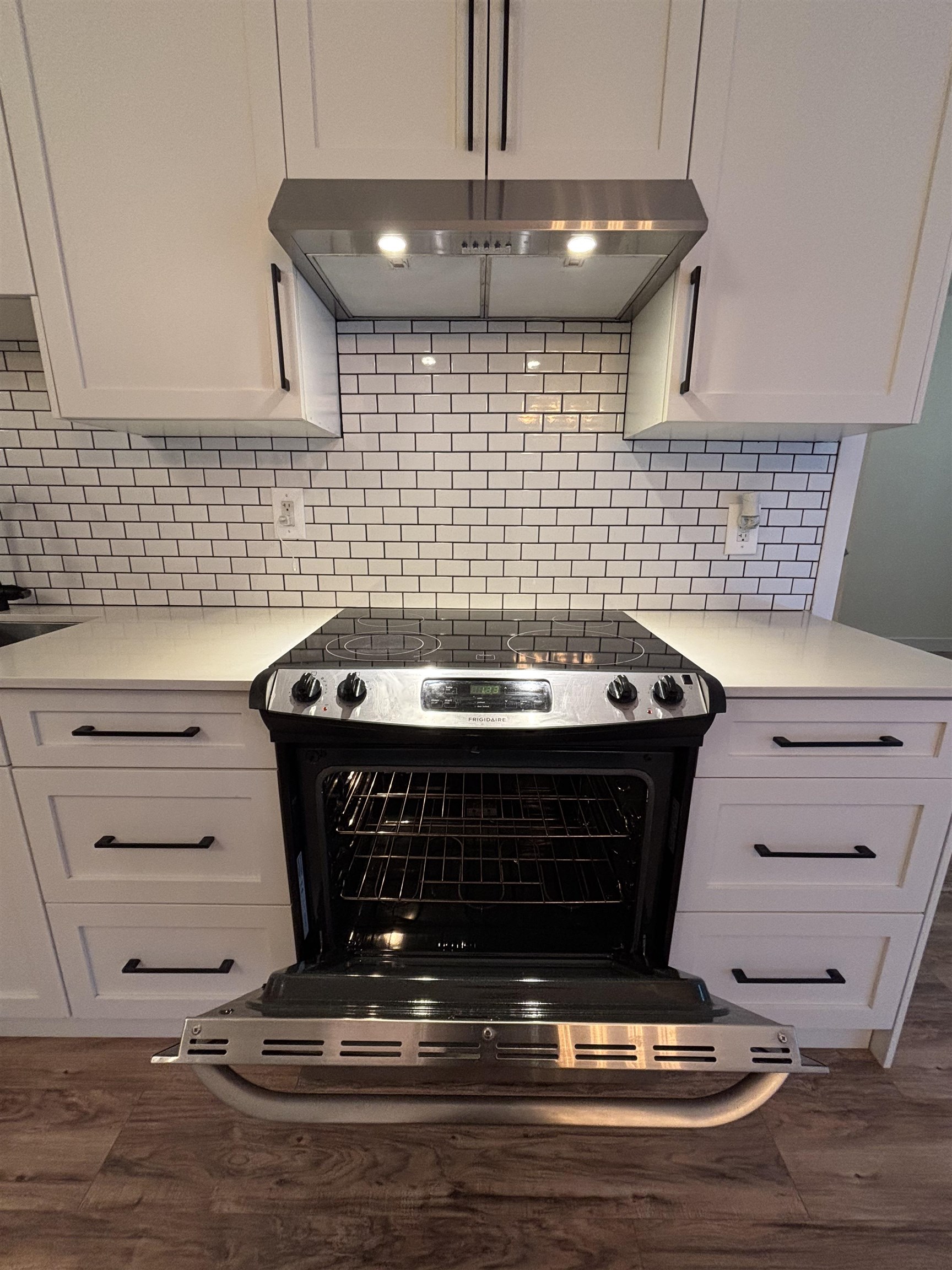 x10 388 Kootenay Street - MLS&reg; # R3125889