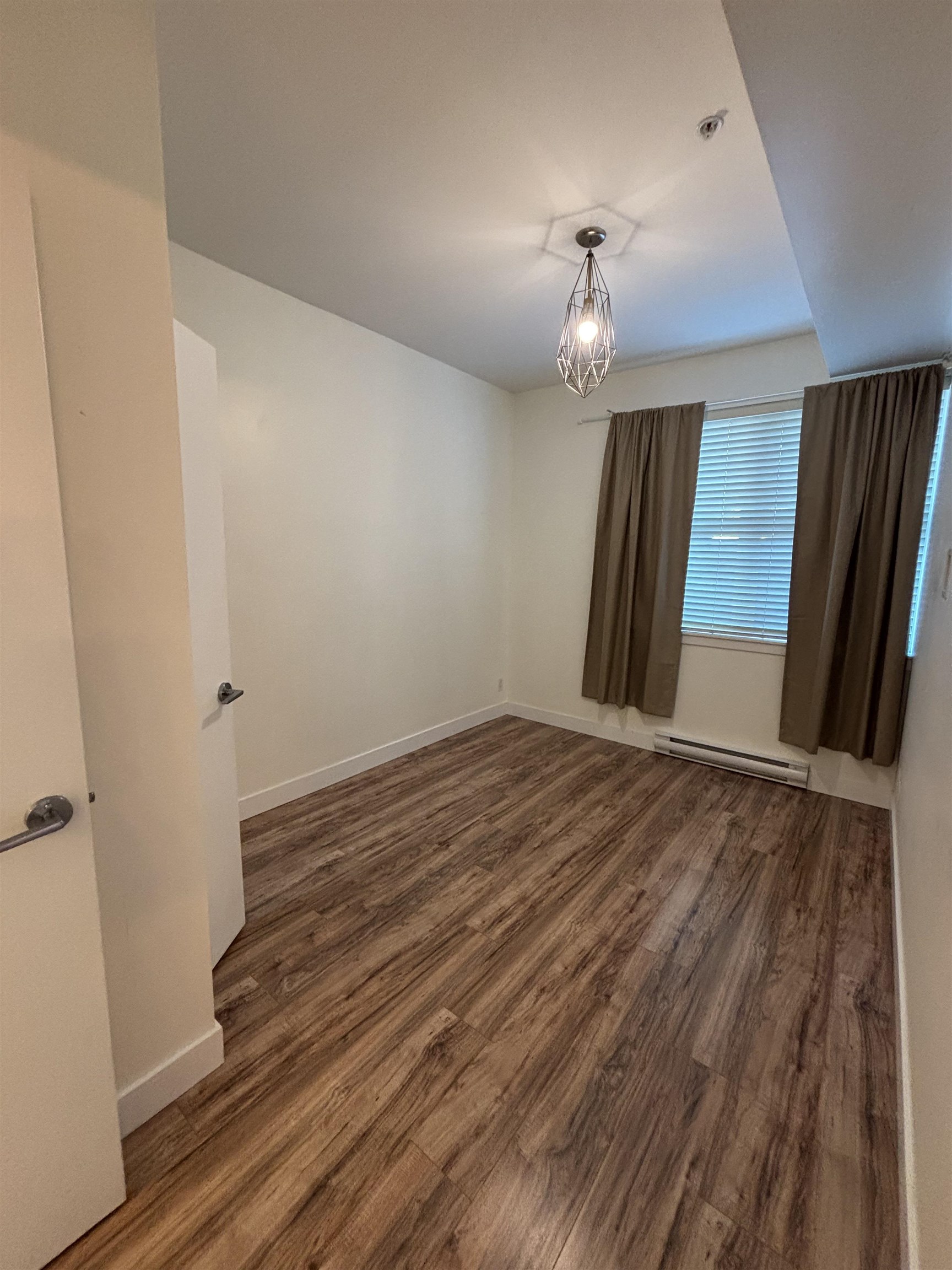 x10 388 Kootenay Street - MLS&reg; # R3125889