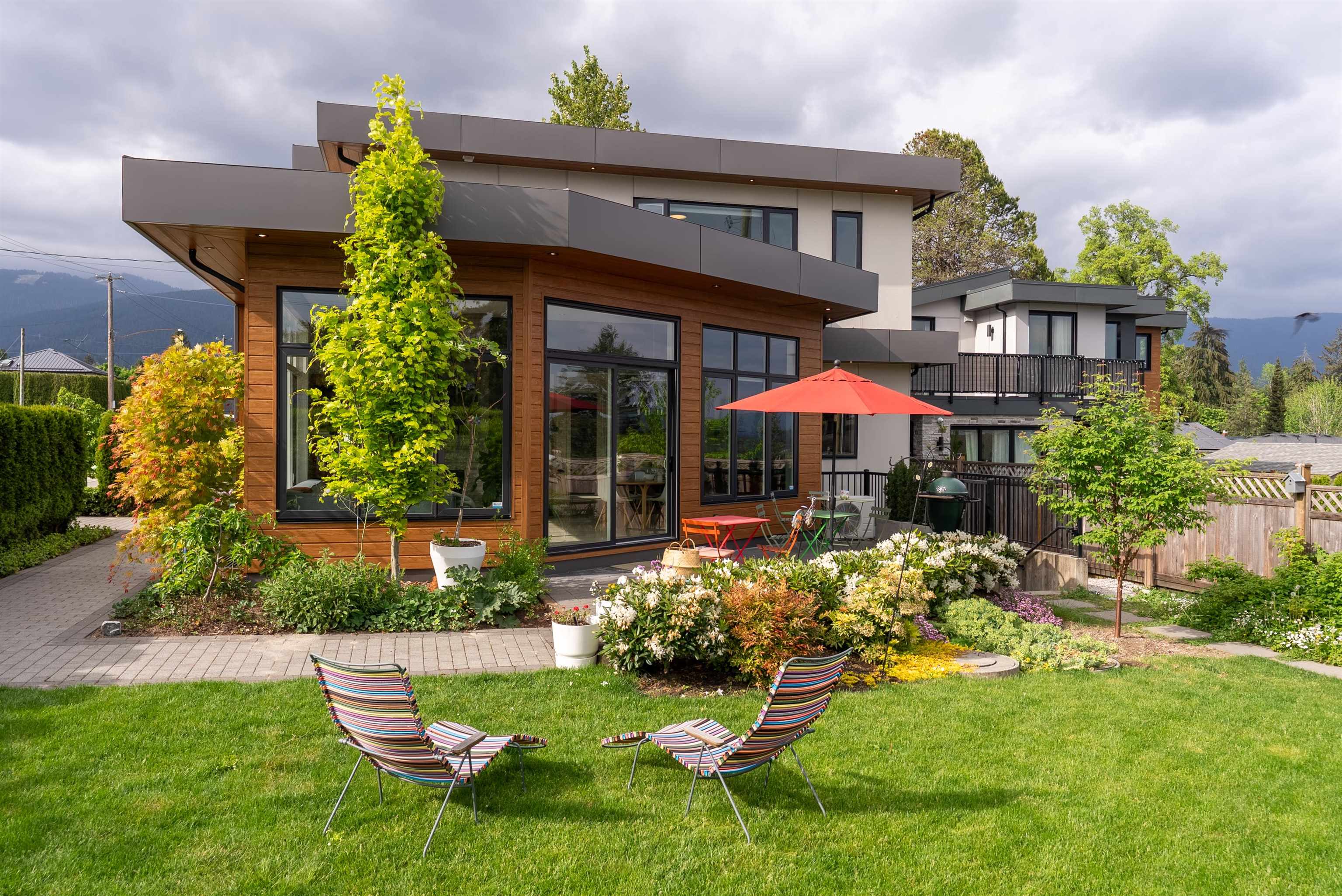  900 Hendry Avenue - MLS&reg; # R3125967