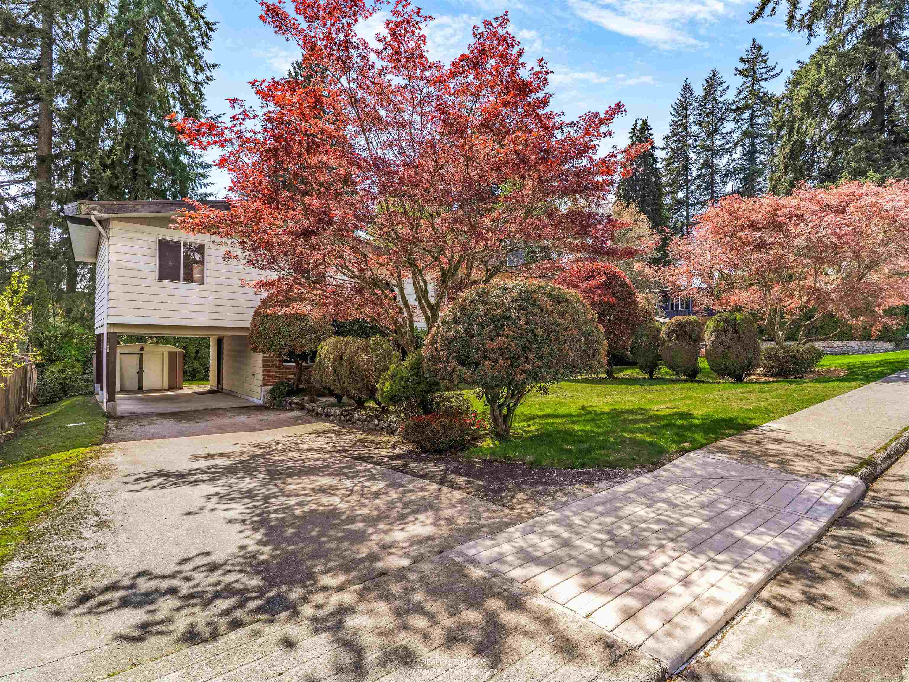  2553 Bendale Road - MLS&reg; # R3126455