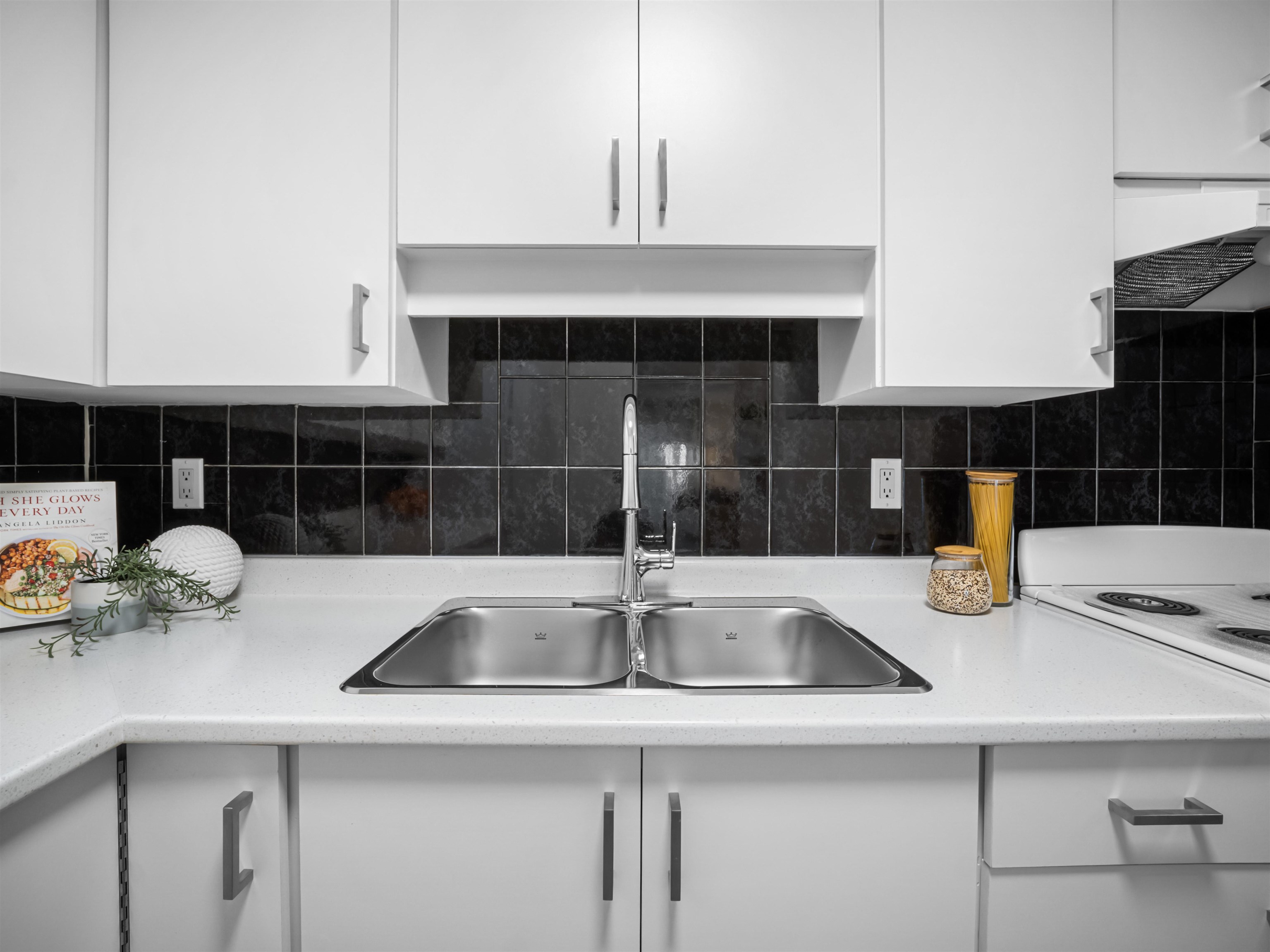 313 975 Broadway  - MLS&reg; # R3126617