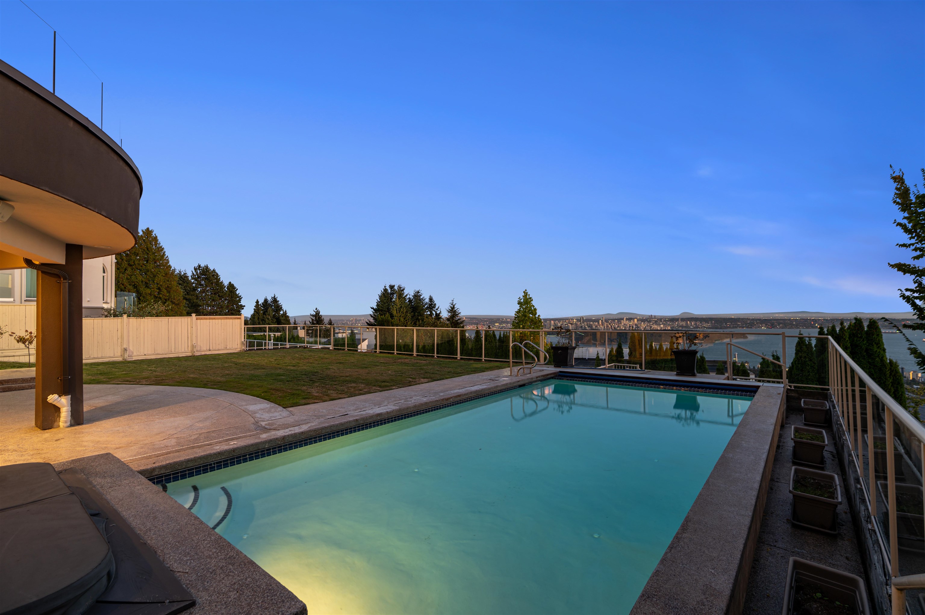  1526 Chippendale Court - MLS&reg; # R3126964