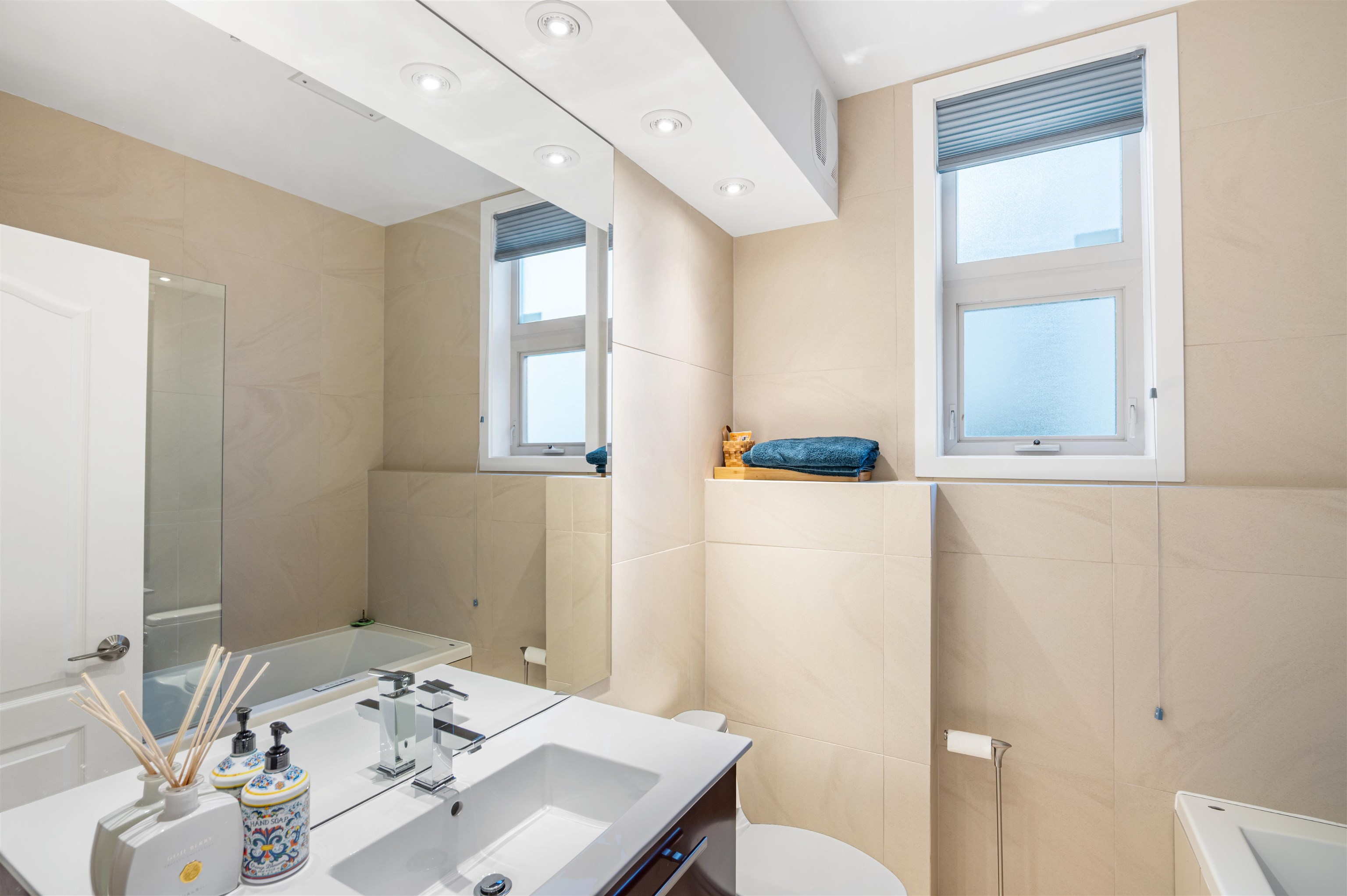  1526 Chippendale Court - MLS&reg; # R3126964