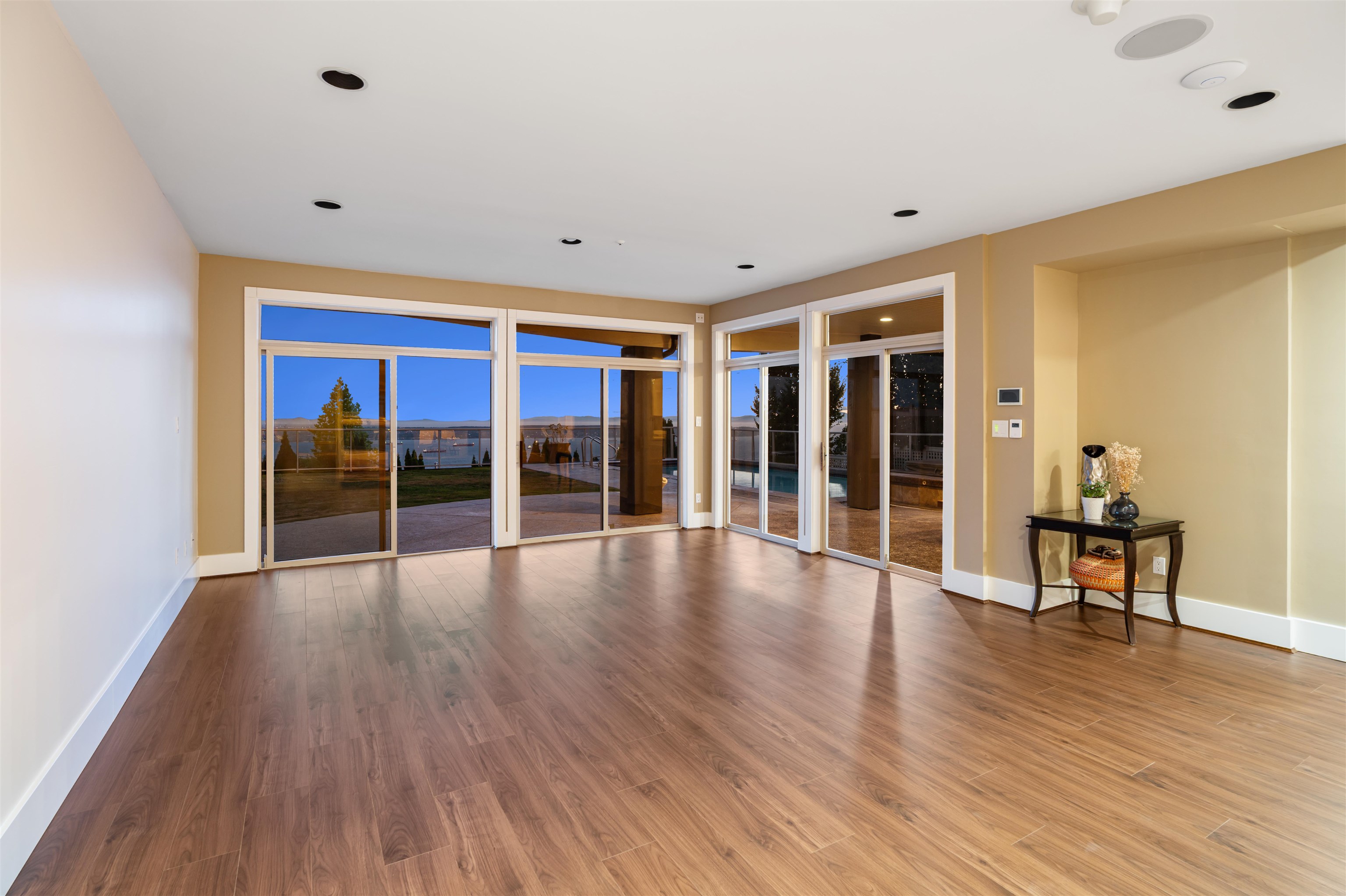  1526 Chippendale Court - MLS&reg; # R3126964