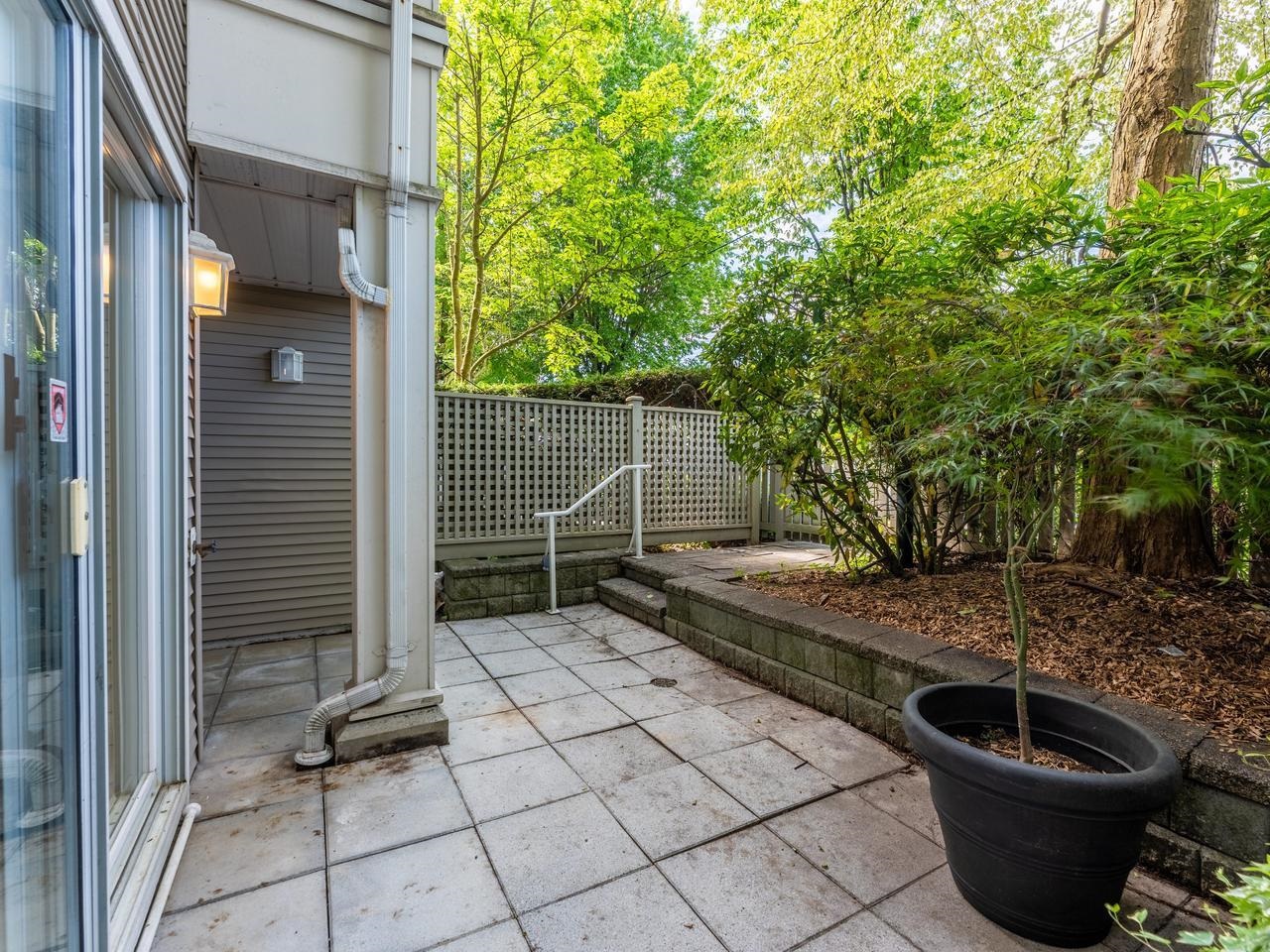  3138 4th Avenue - MLS&reg; # R3127145