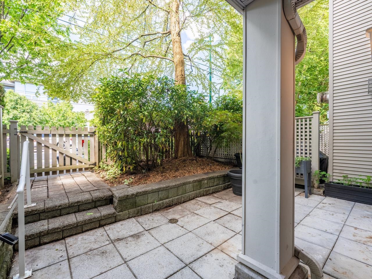  3138 4th Avenue - MLS&reg; # R3127145