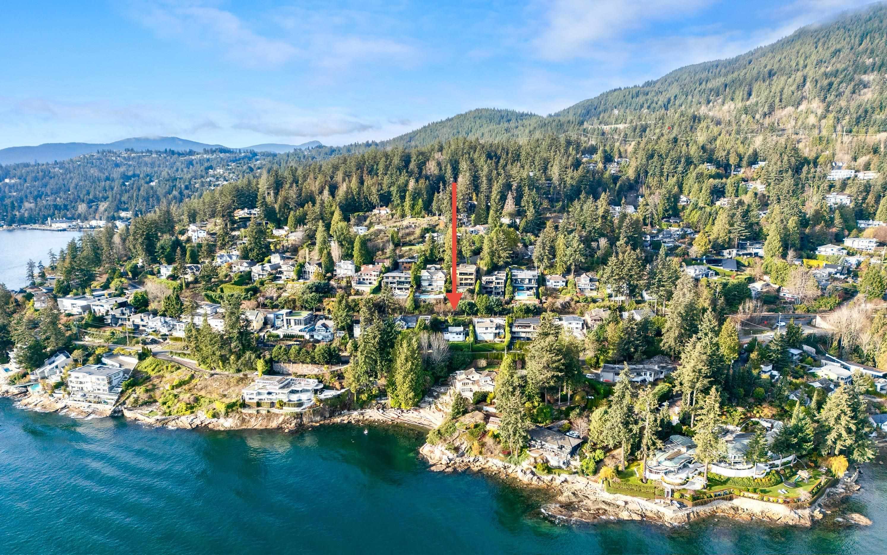  3575 Sunset Lane - MLS&reg; # R3128282