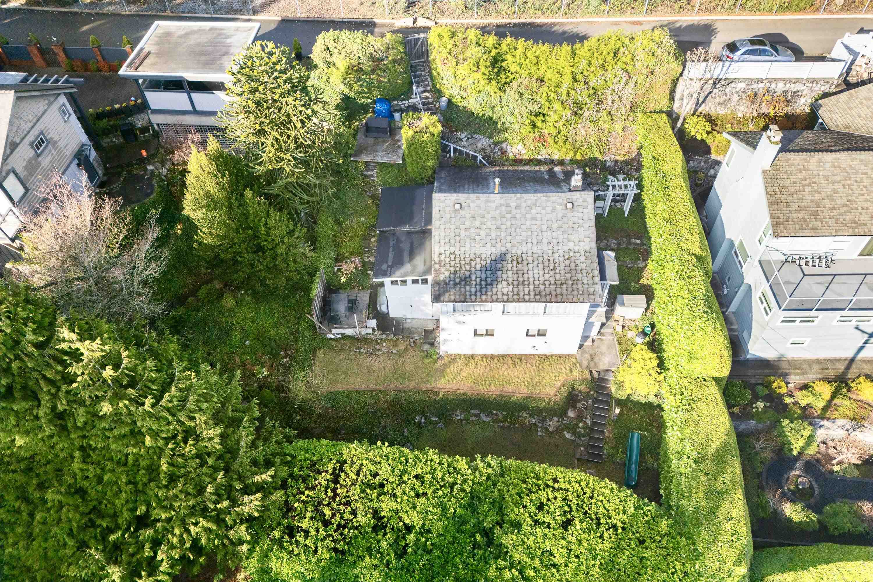  3575 Sunset Lane - MLS&reg; # R3128282