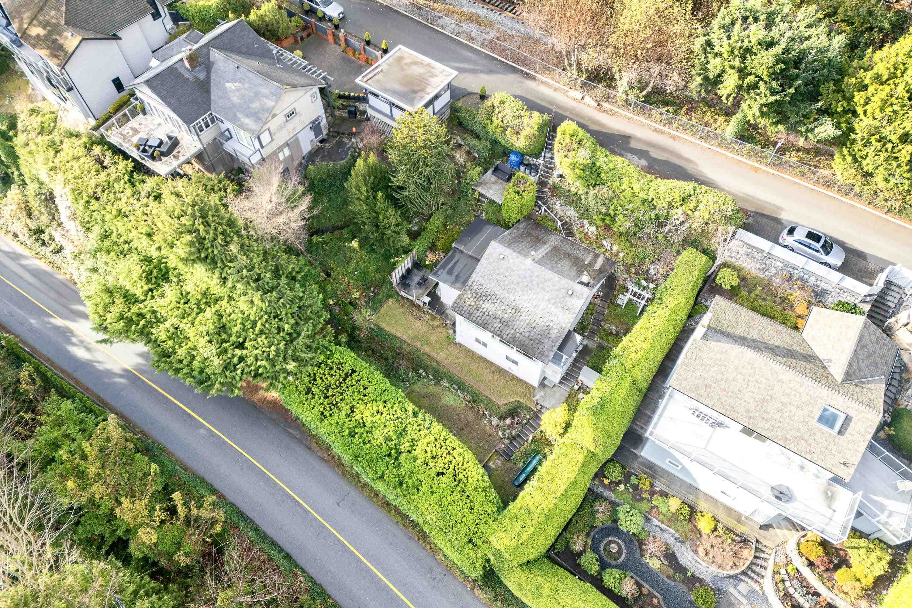  3575 Sunset Lane - MLS&reg; # R3128282