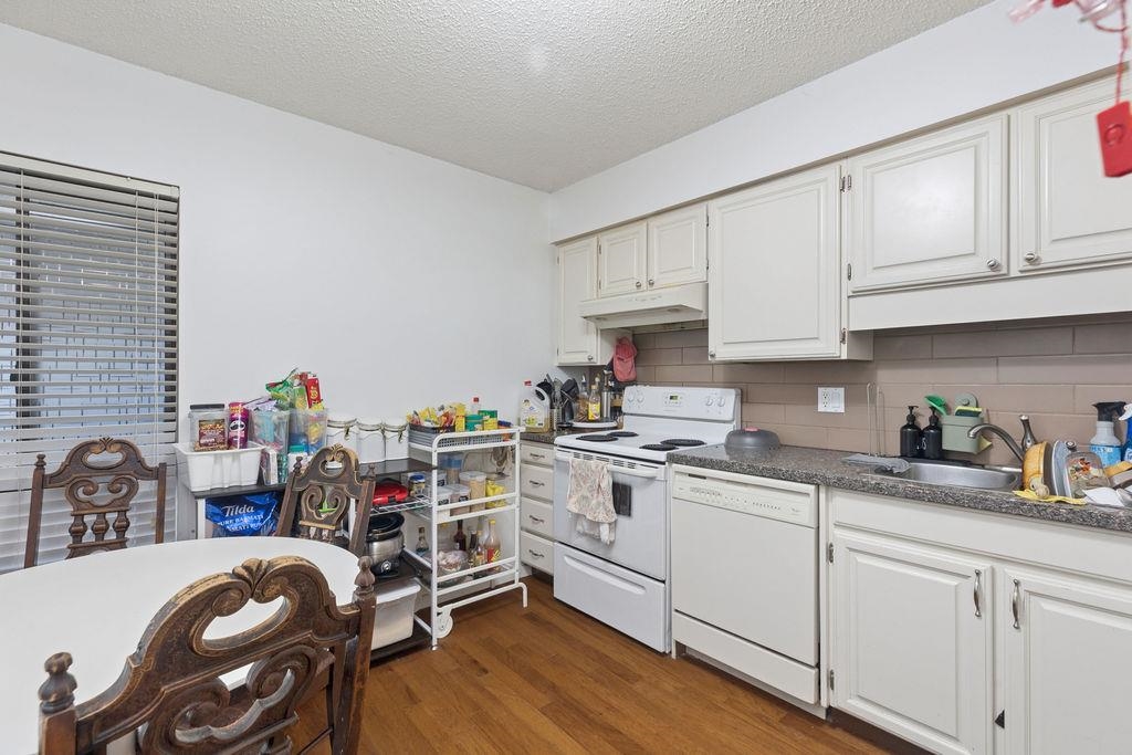 211 444 49th Avenue - MLS&reg; # R3129008