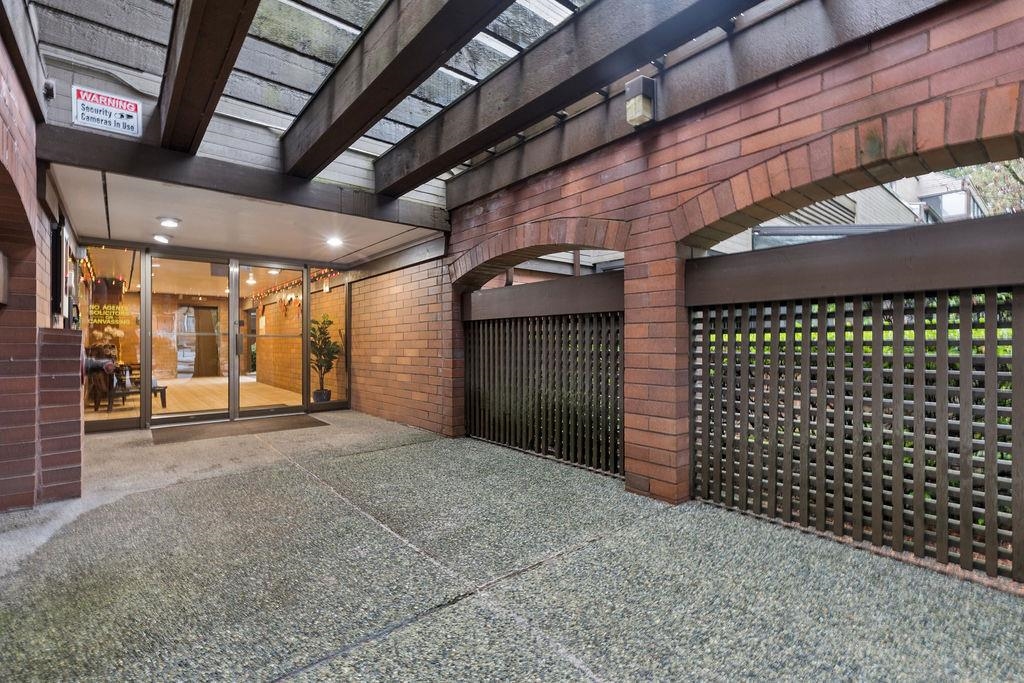 211 444 49th Avenue - MLS&reg; # R3129008