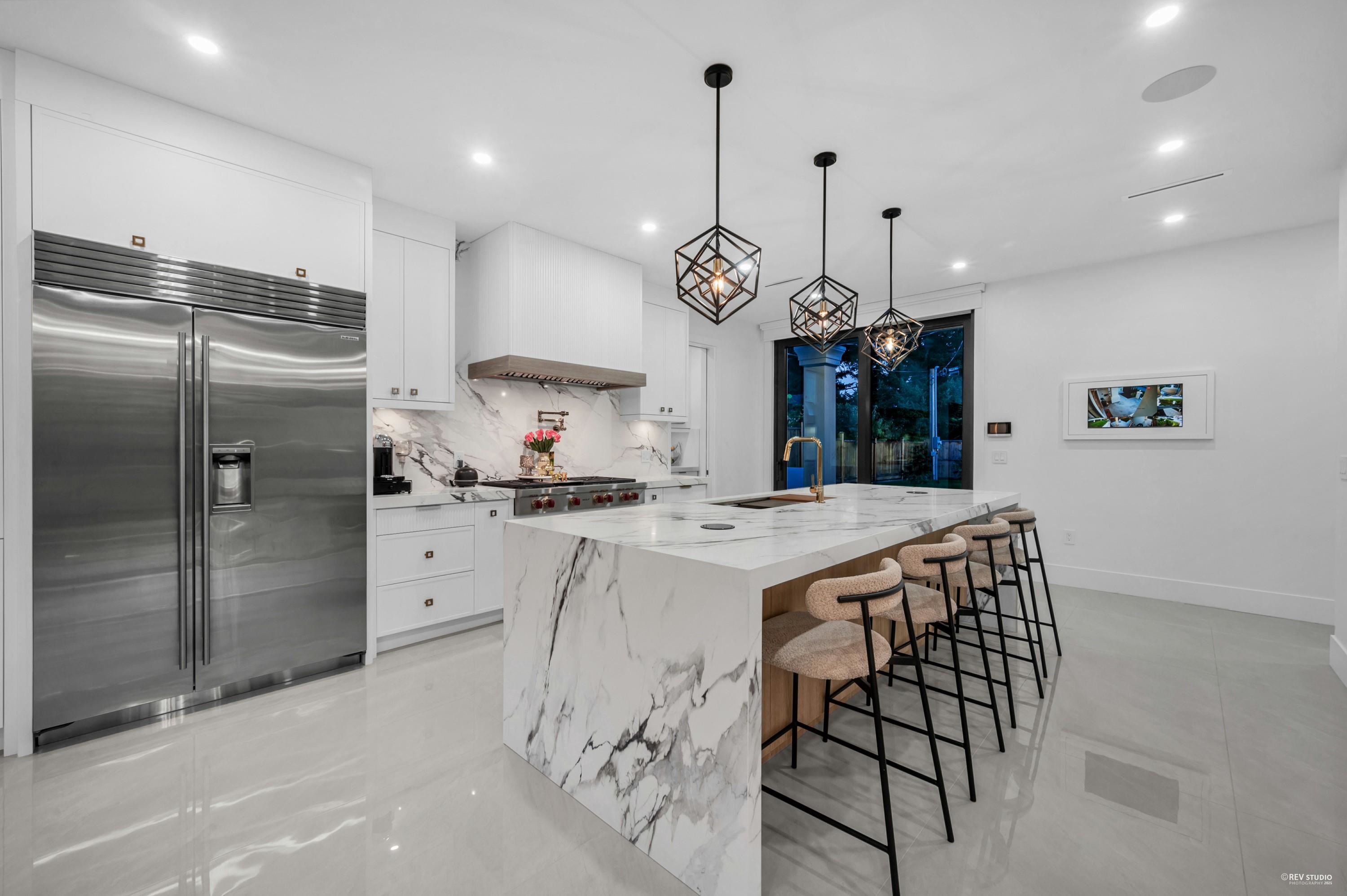  1390 Sutherland Avenue - MLS&reg; # R3129116