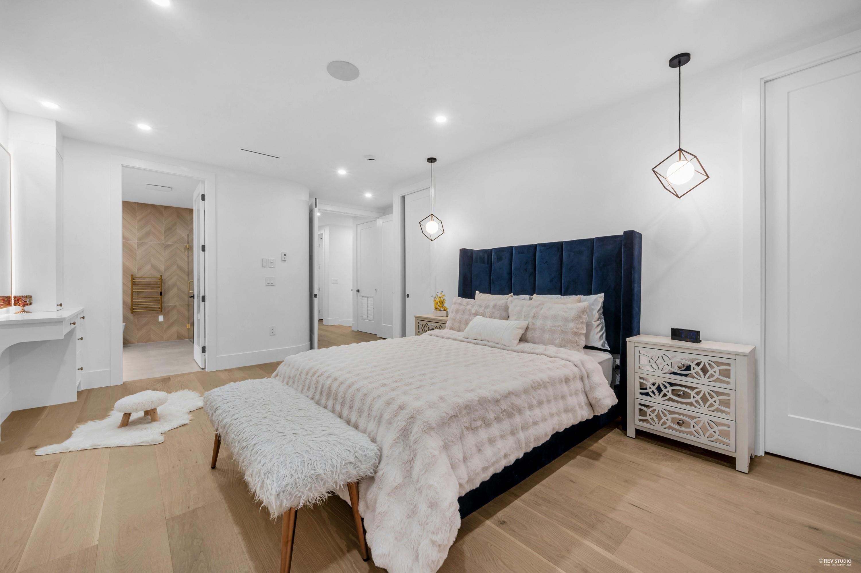  1390 Sutherland Avenue - MLS&reg; # R3129116
