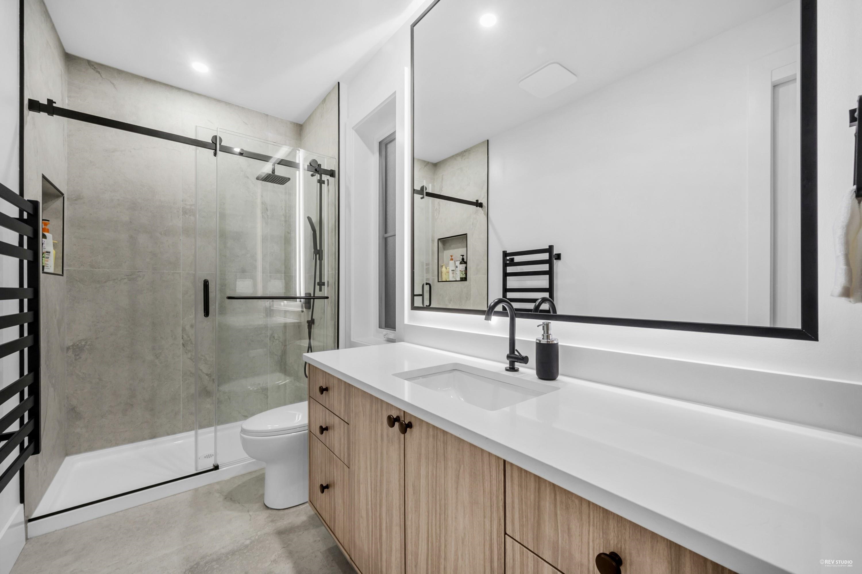  1390 Sutherland Avenue - MLS&reg; # R3129116