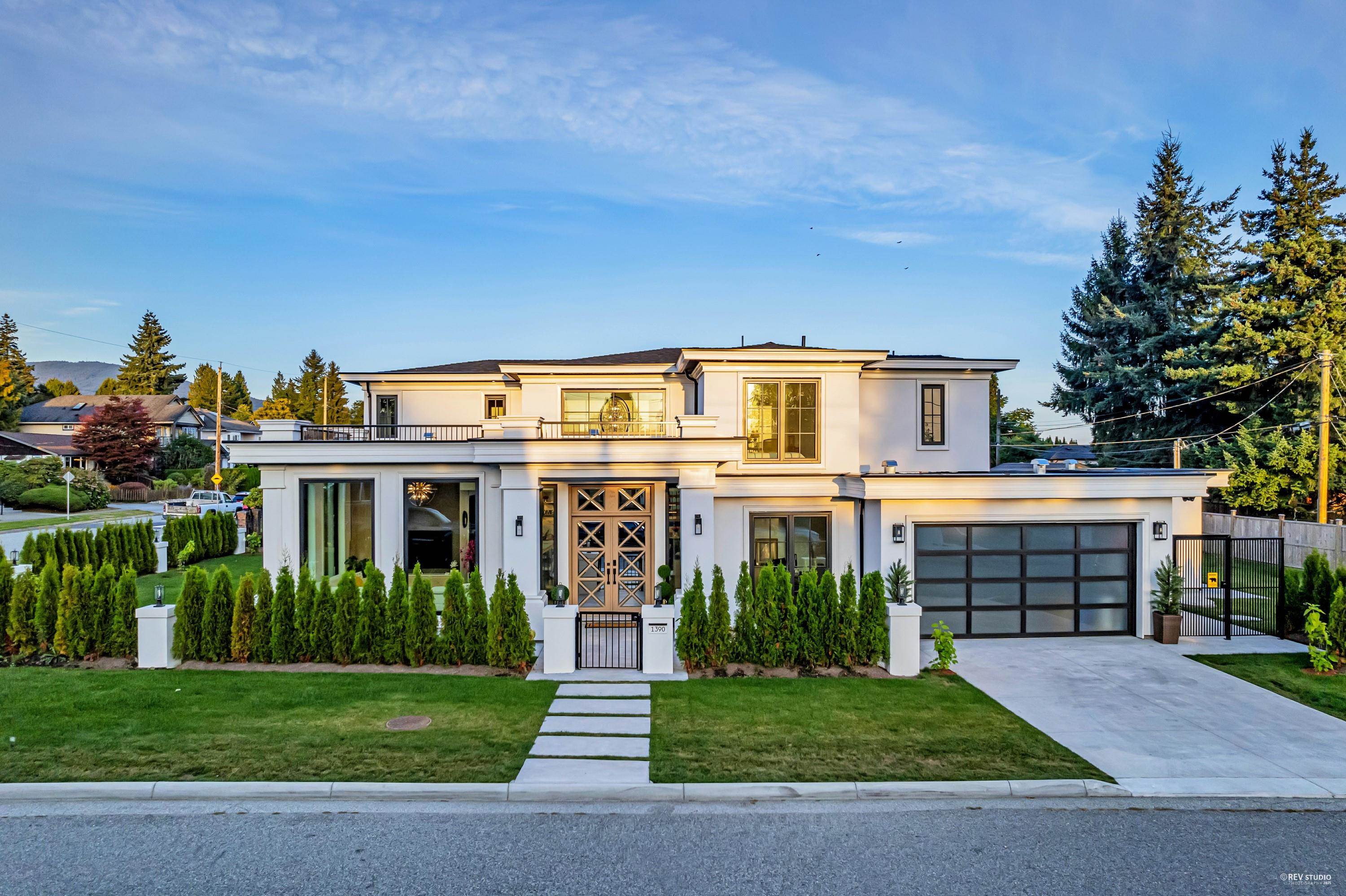  1390 Sutherland Avenue - MLS&reg; # R3129116