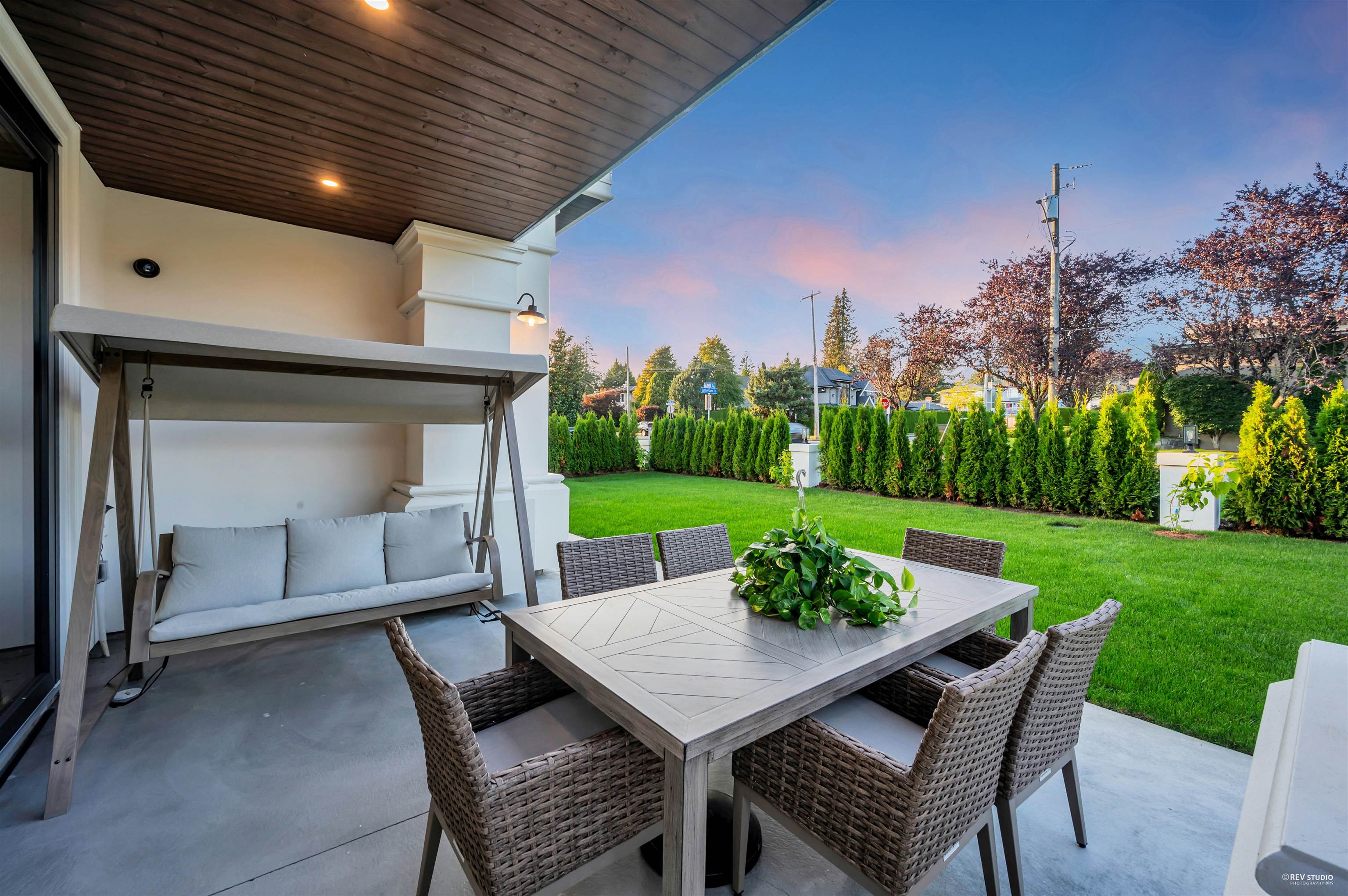  1390 Sutherland Avenue - MLS&reg; # R3129116