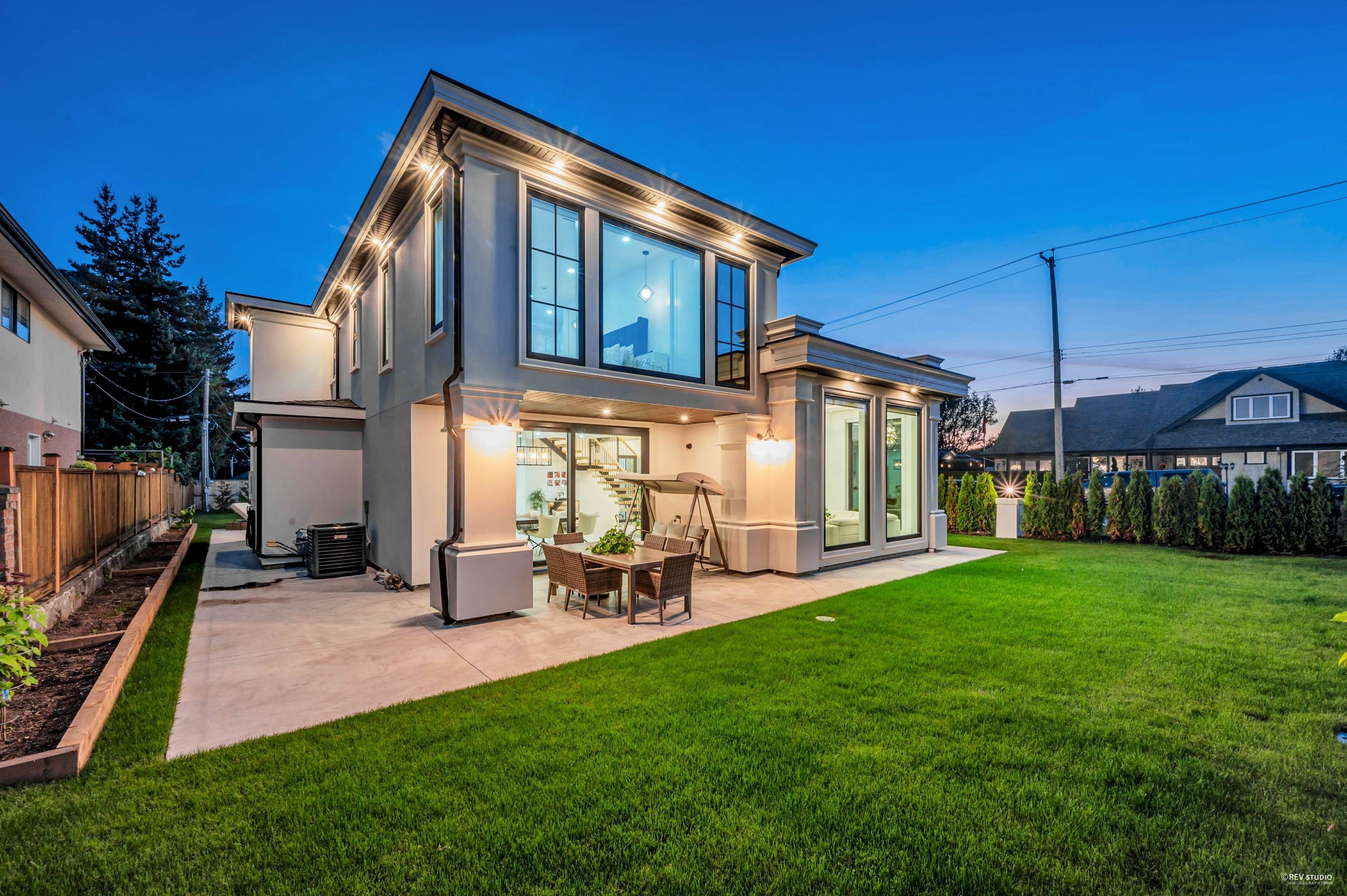  1390 Sutherland Avenue - MLS&reg; # R3129116