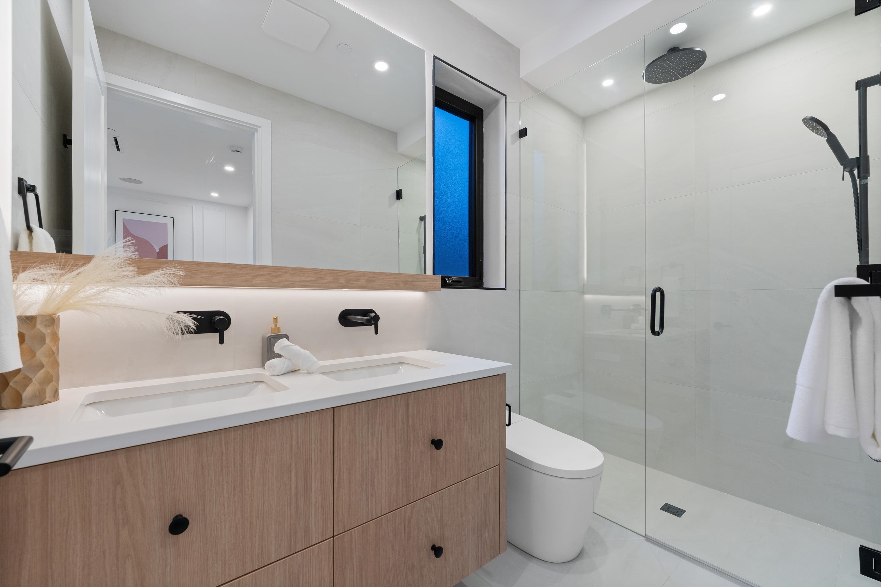 1 2846 12th Avenue - MLS&reg; # R3129246