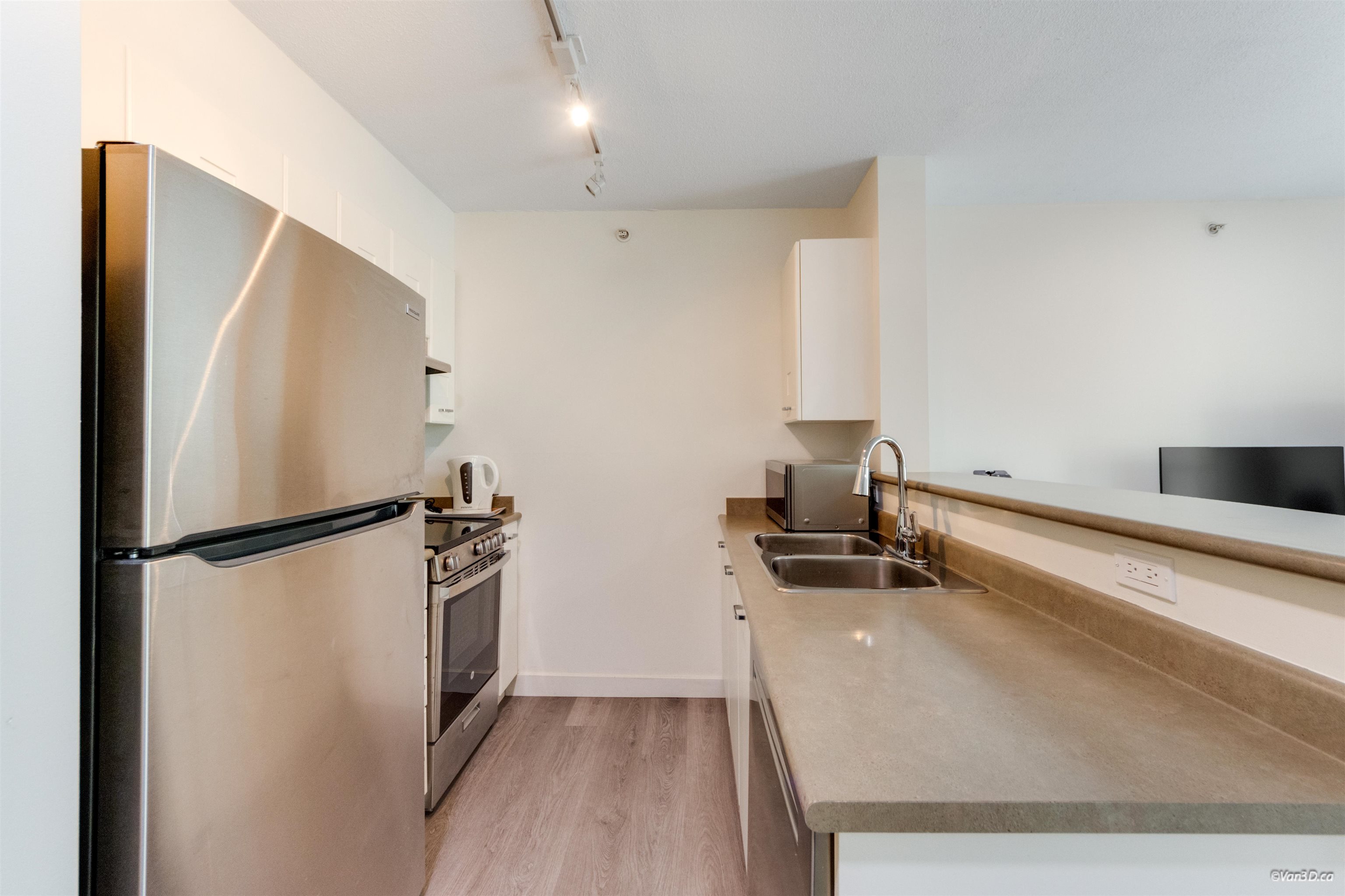 205 3438 Vanness Avenue - MLS&reg; # R3129717