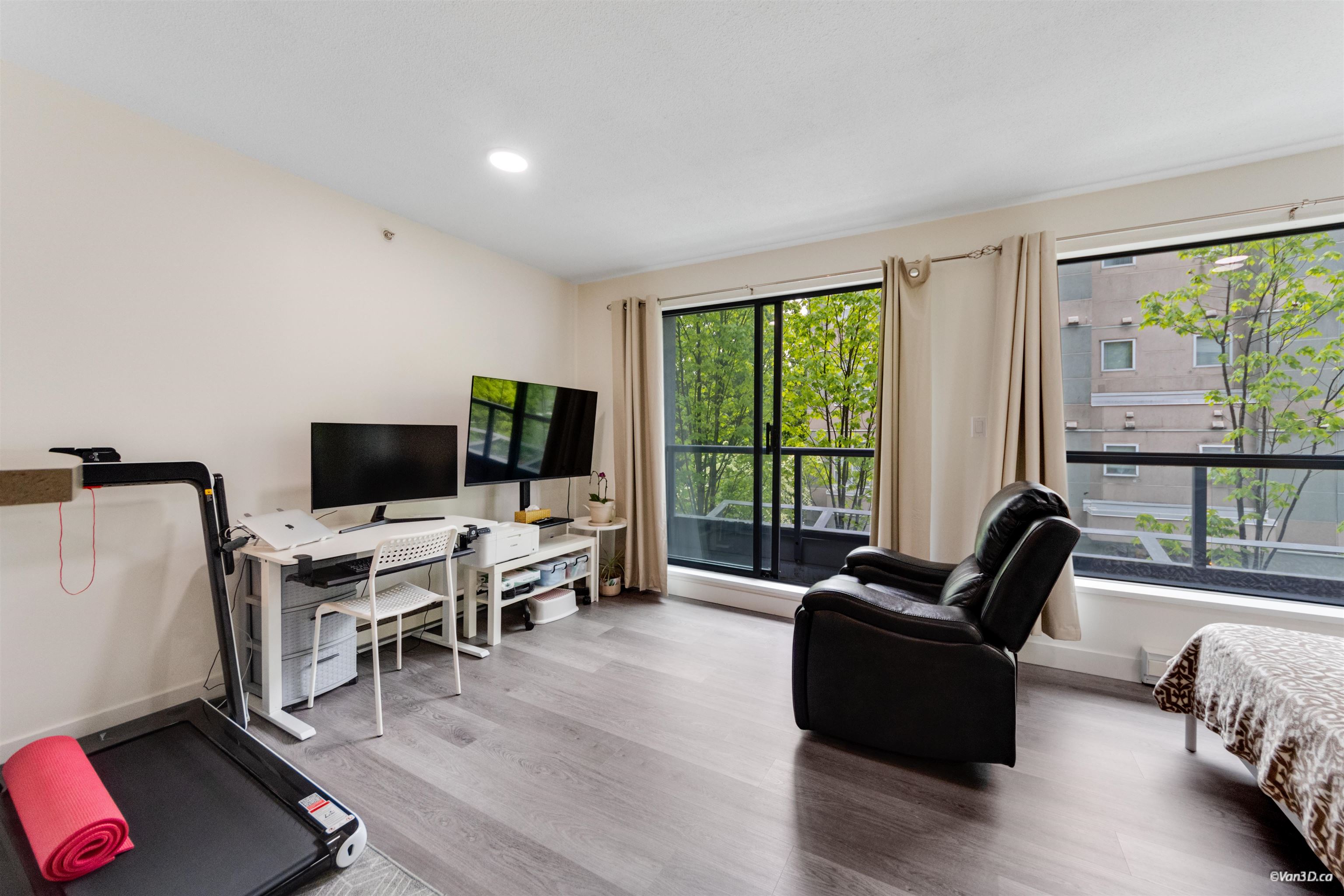 205 3438 Vanness Avenue - MLS&reg; # R3129717