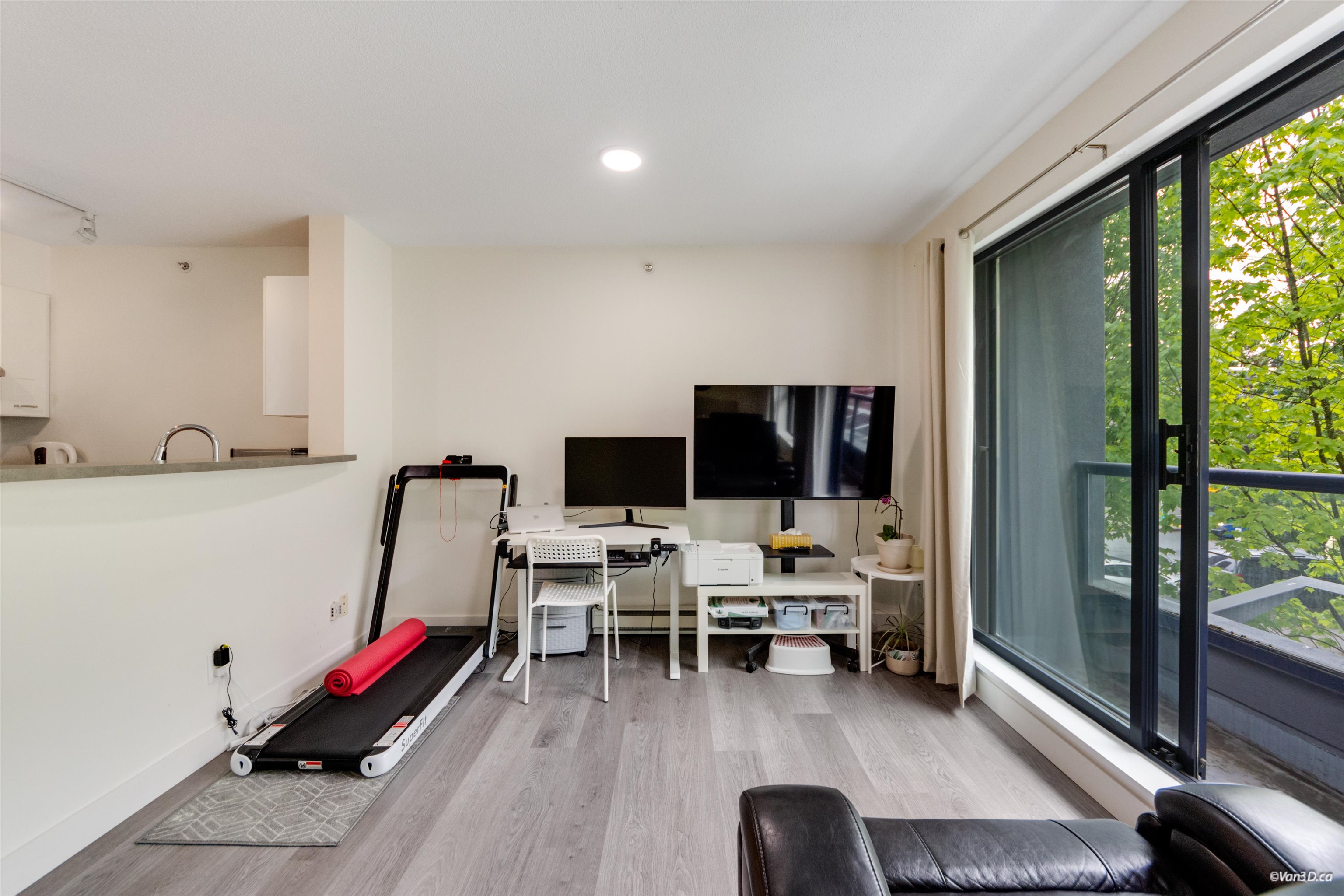 205 3438 Vanness Avenue - MLS&reg; # R3129717