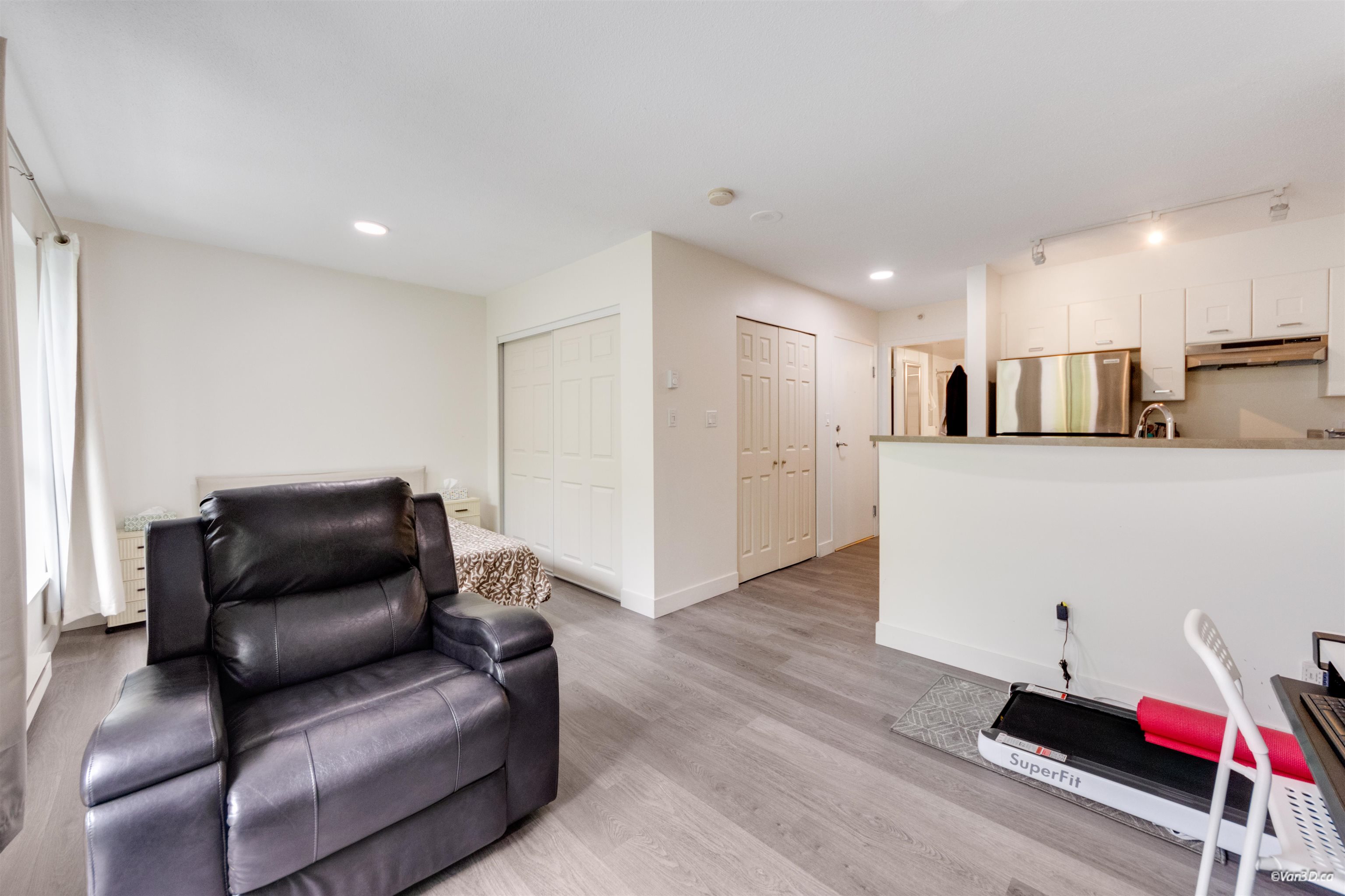 205 3438 Vanness Avenue - MLS&reg; # R3129717