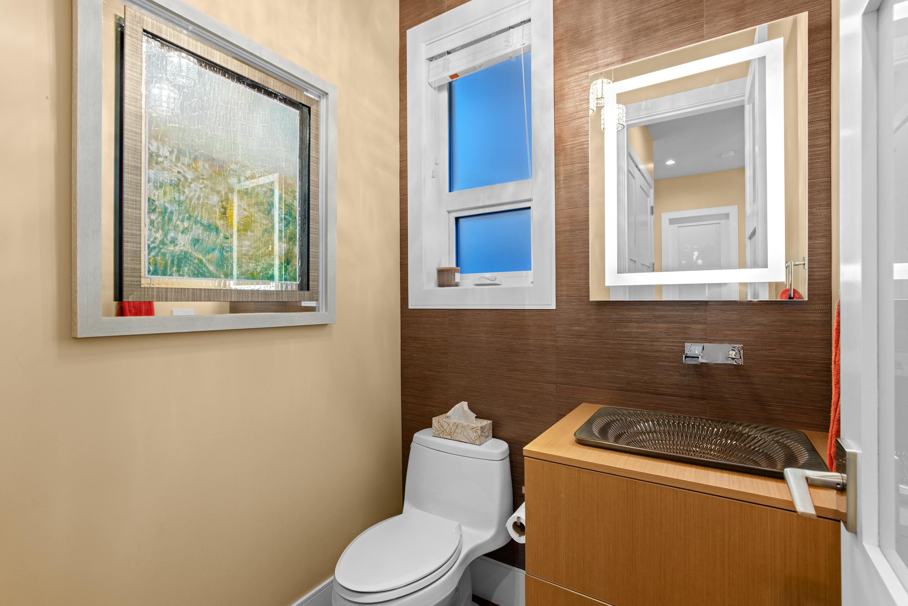  315 20th Street - MLS&reg; # R3130448