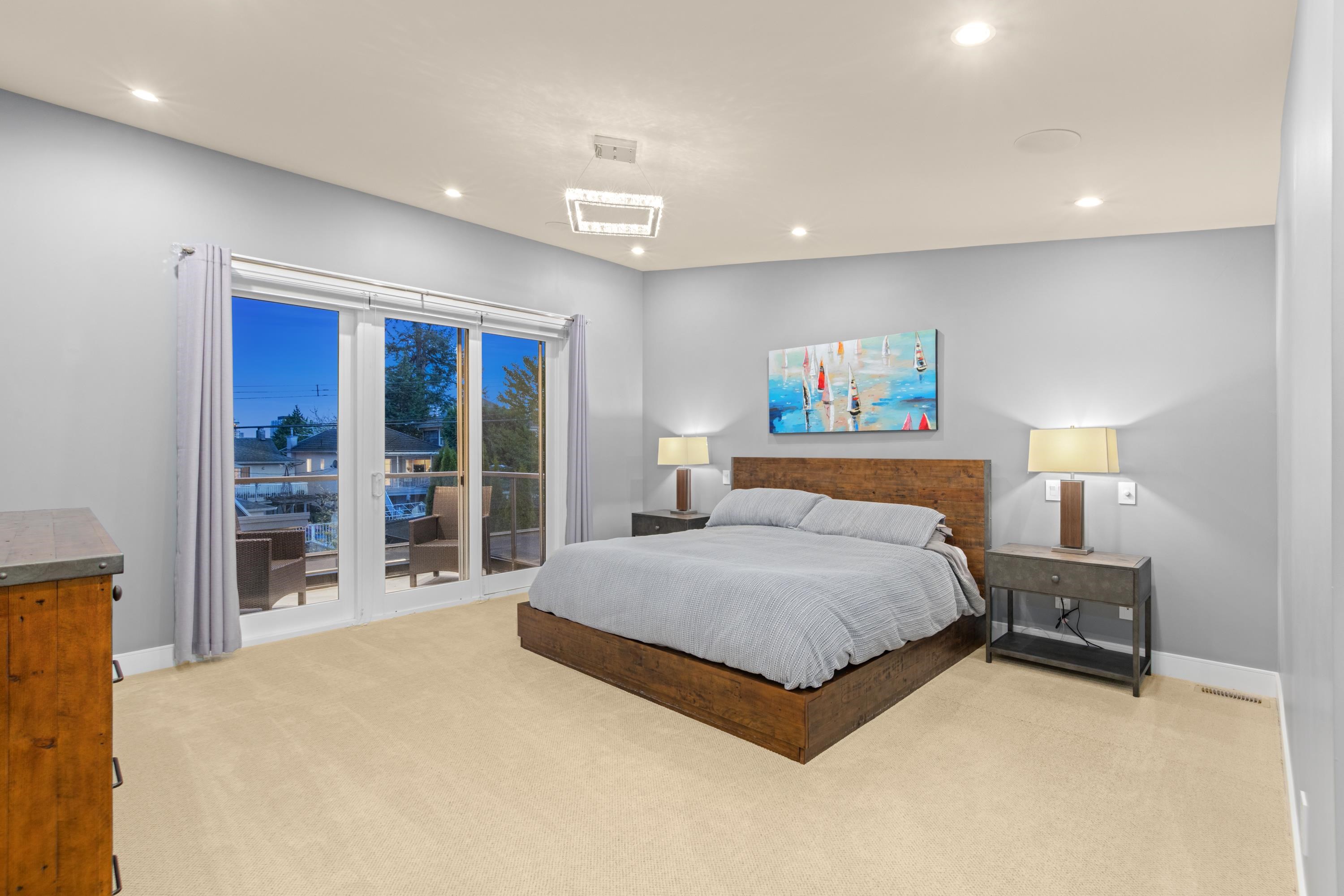  315 20th Street - MLS&reg; # R3130448