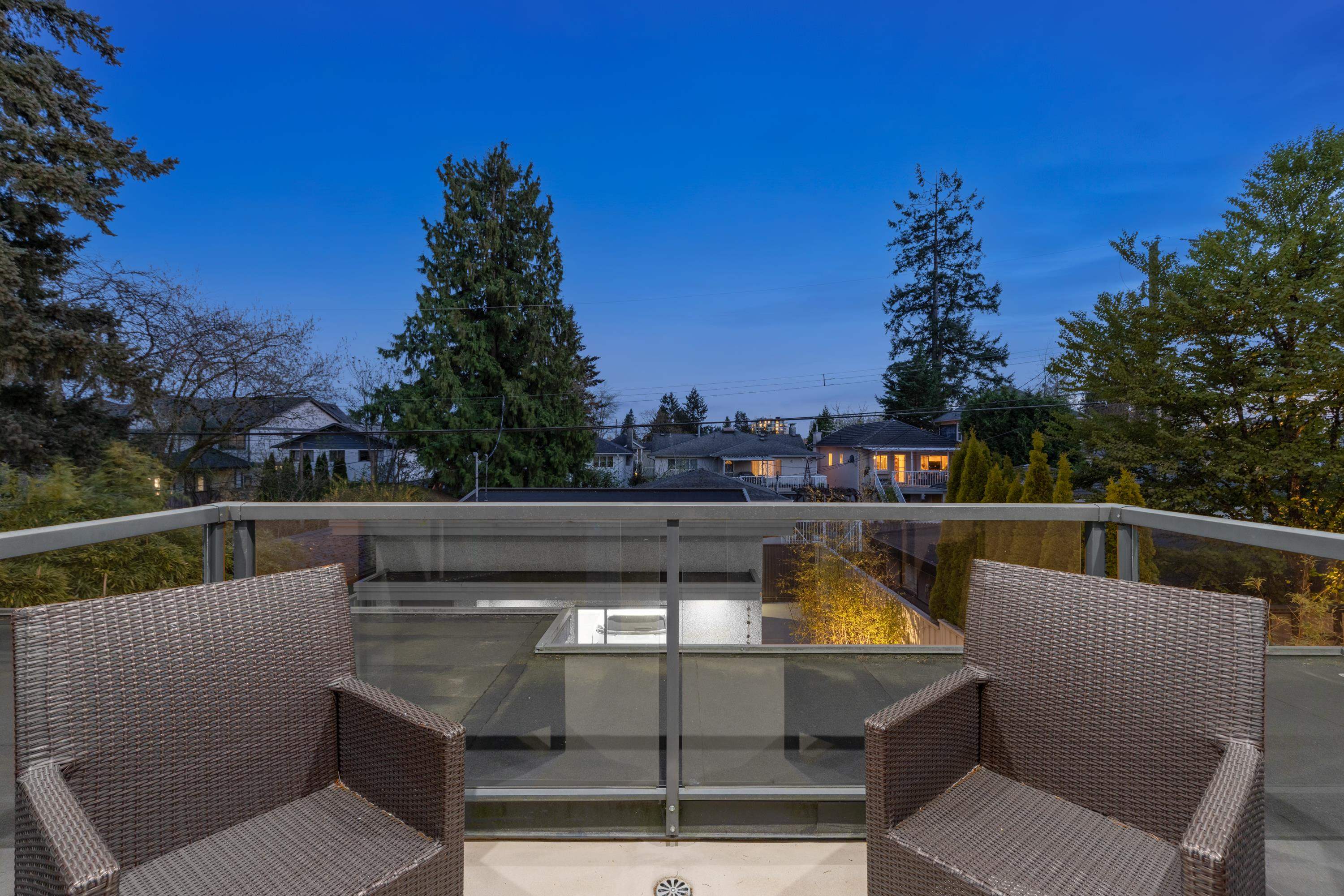  315 20th Street - MLS&reg; # R3130448