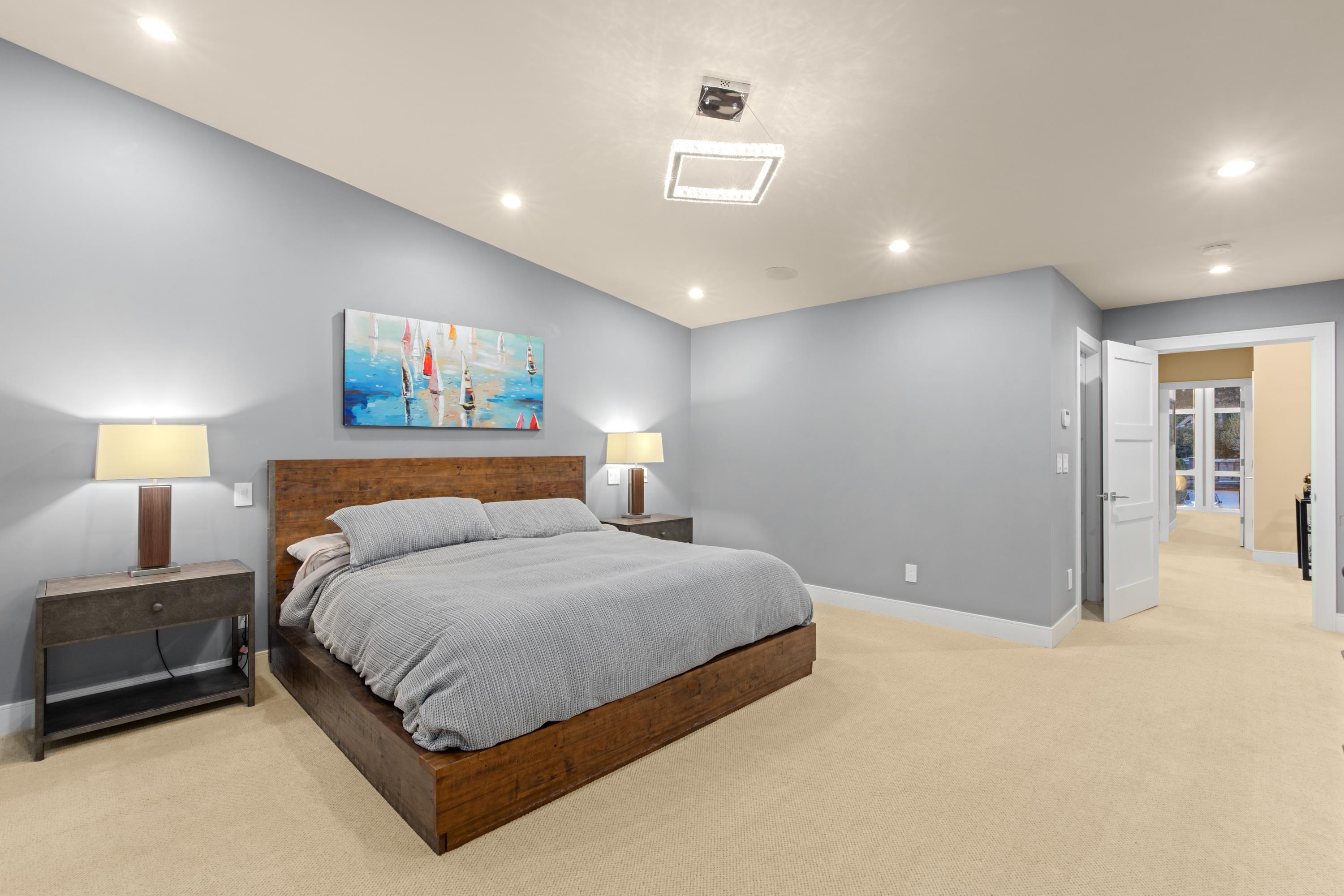  315 20th Street - MLS&reg; # R3130448