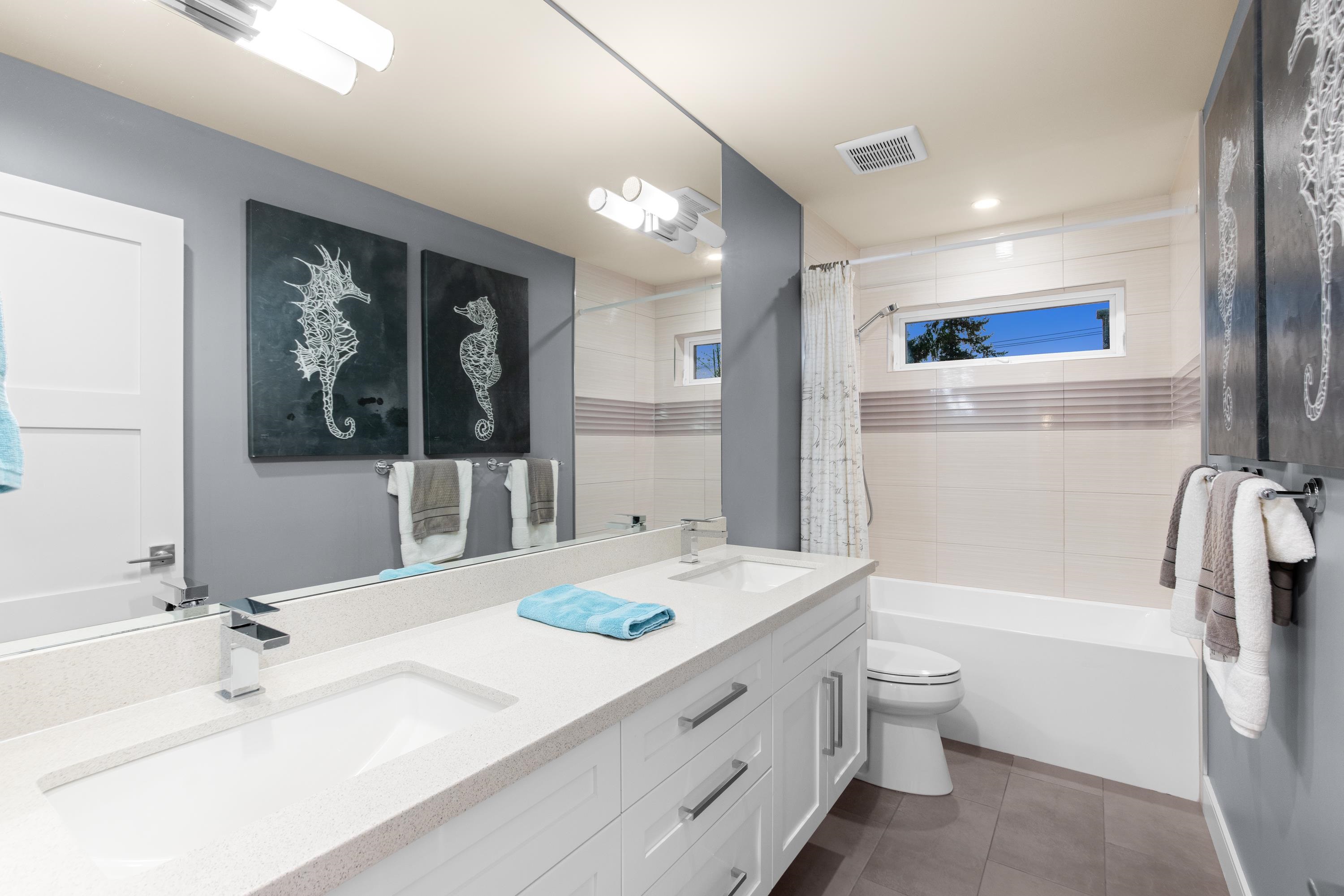  315 20th Street - MLS&reg; # R3130448