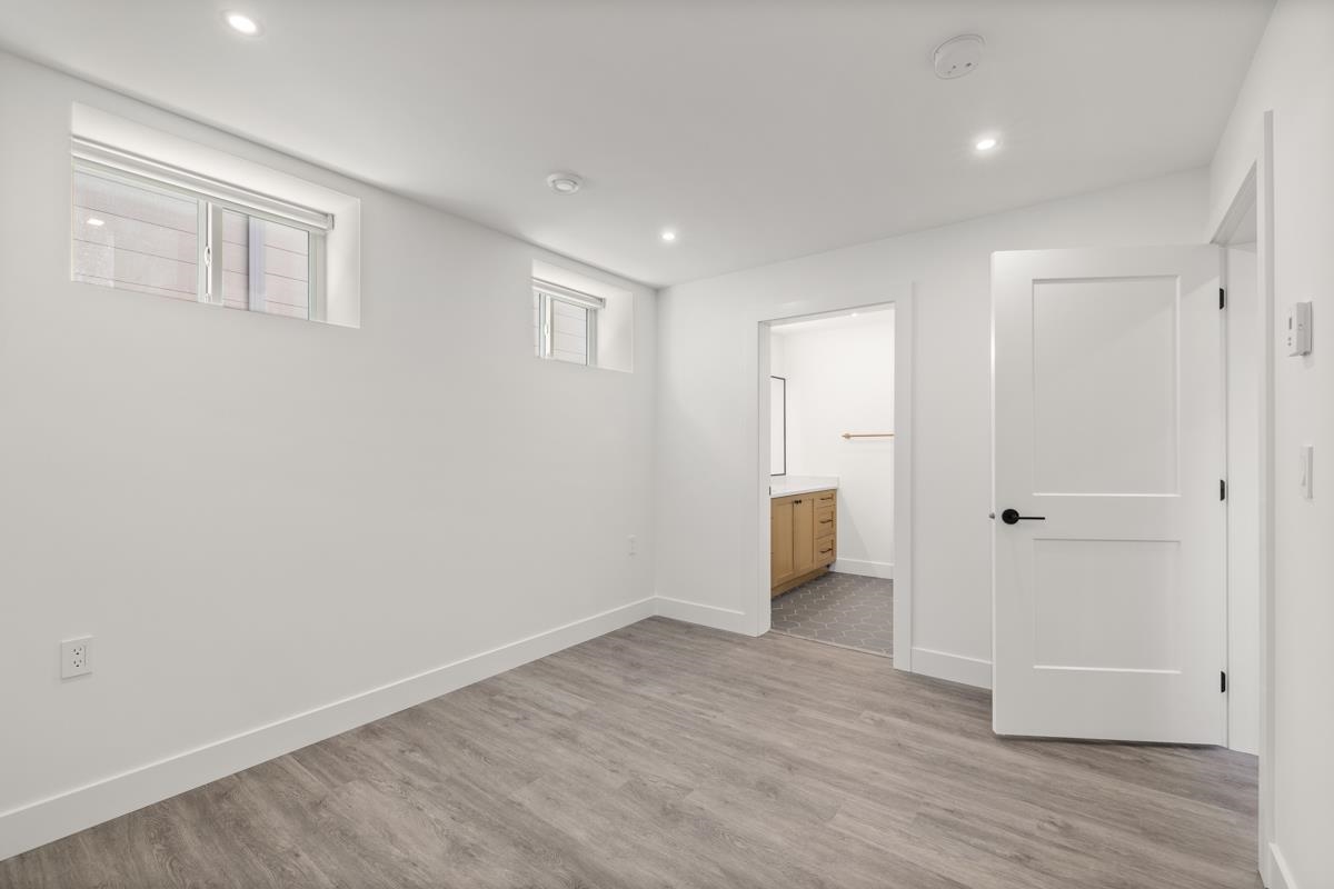 2 62 21st Avenue - MLS&reg; # R3130589