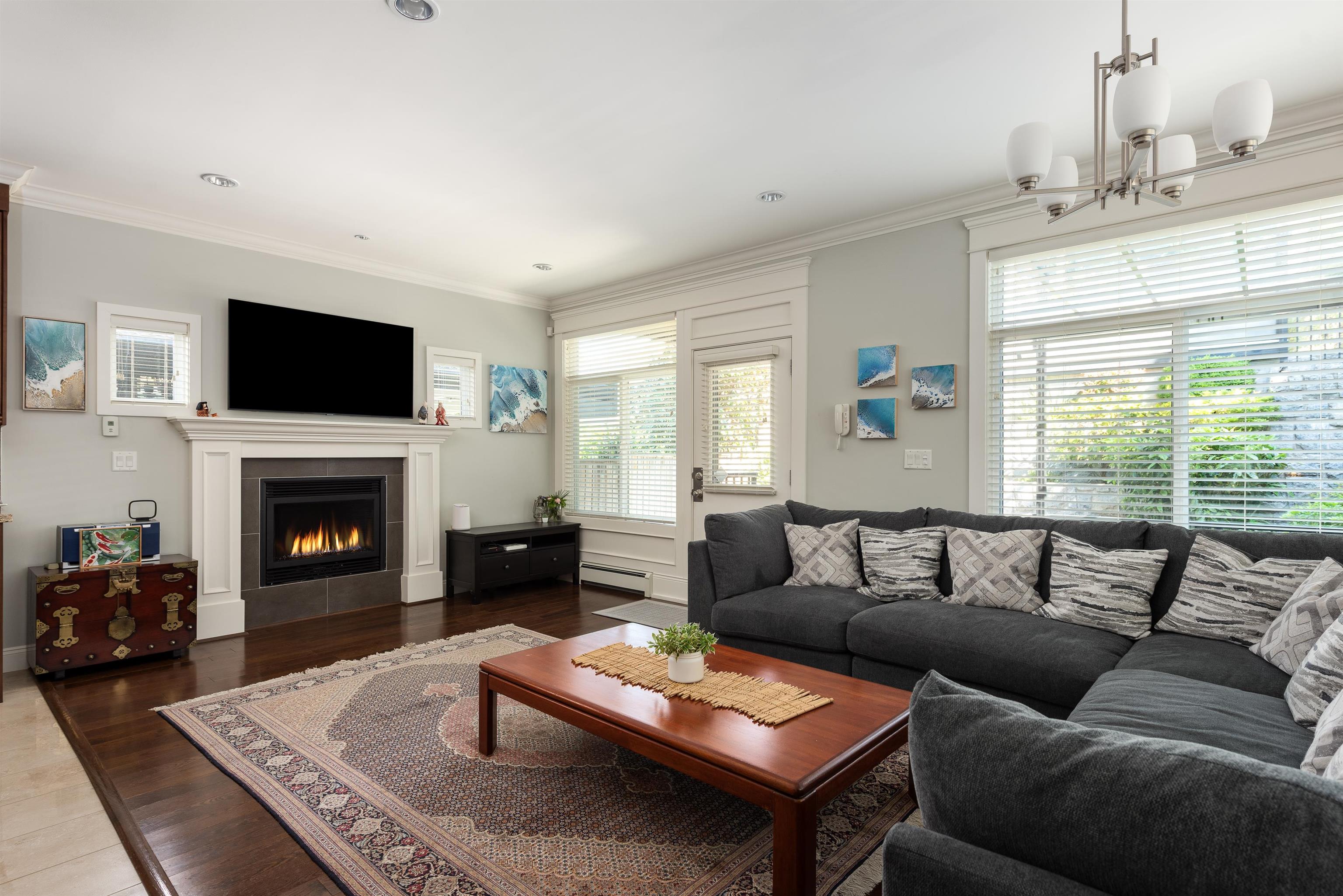  362 21st Street - MLS&reg; # R3130814