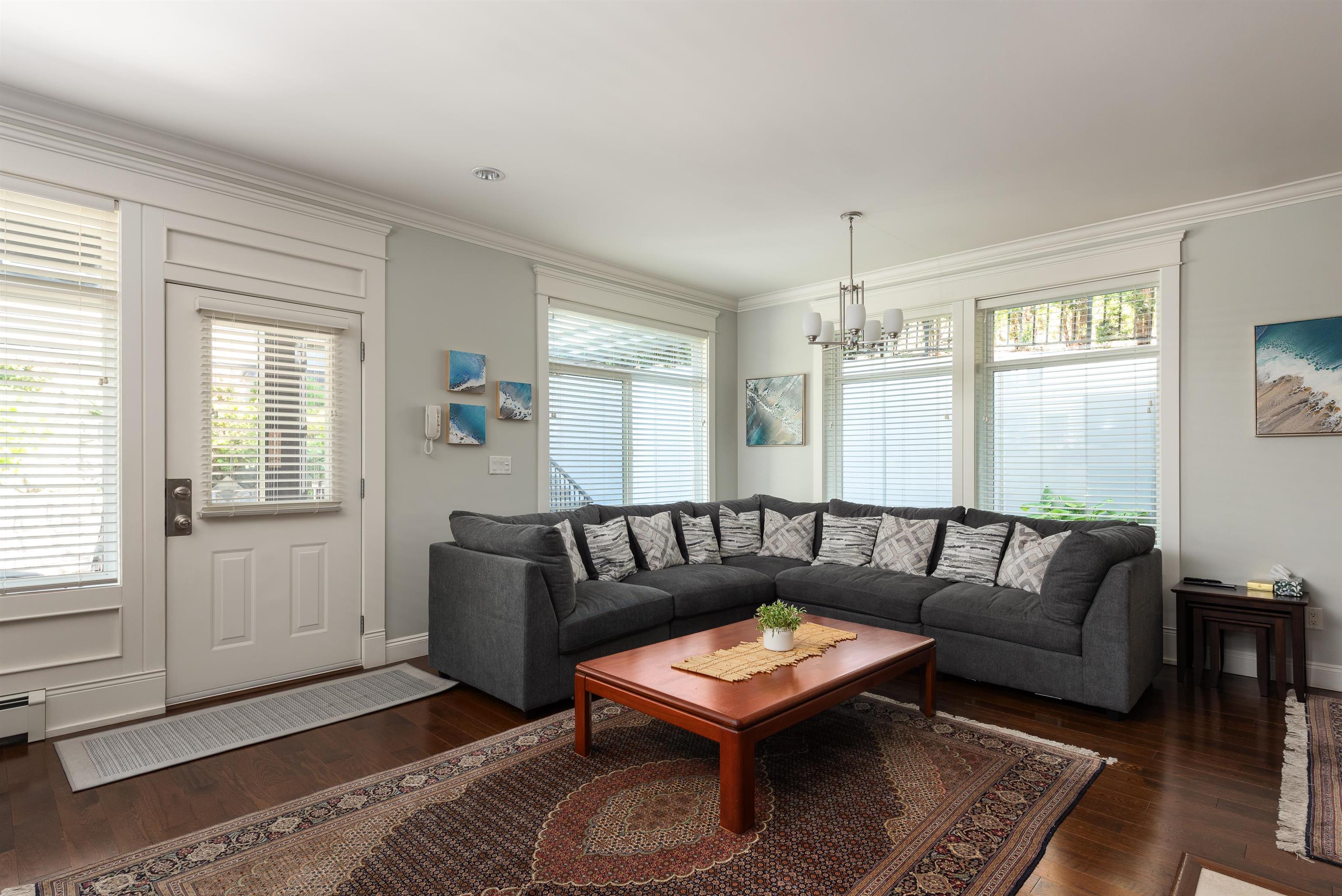  362 21st Street - MLS&reg; # R3130814