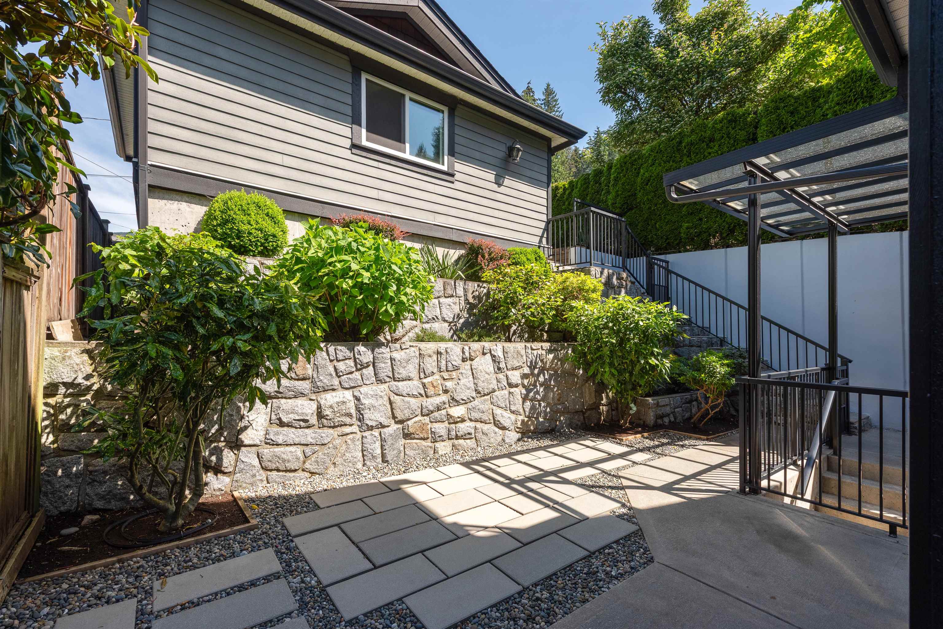  362 21st Street - MLS&reg; # R3130814